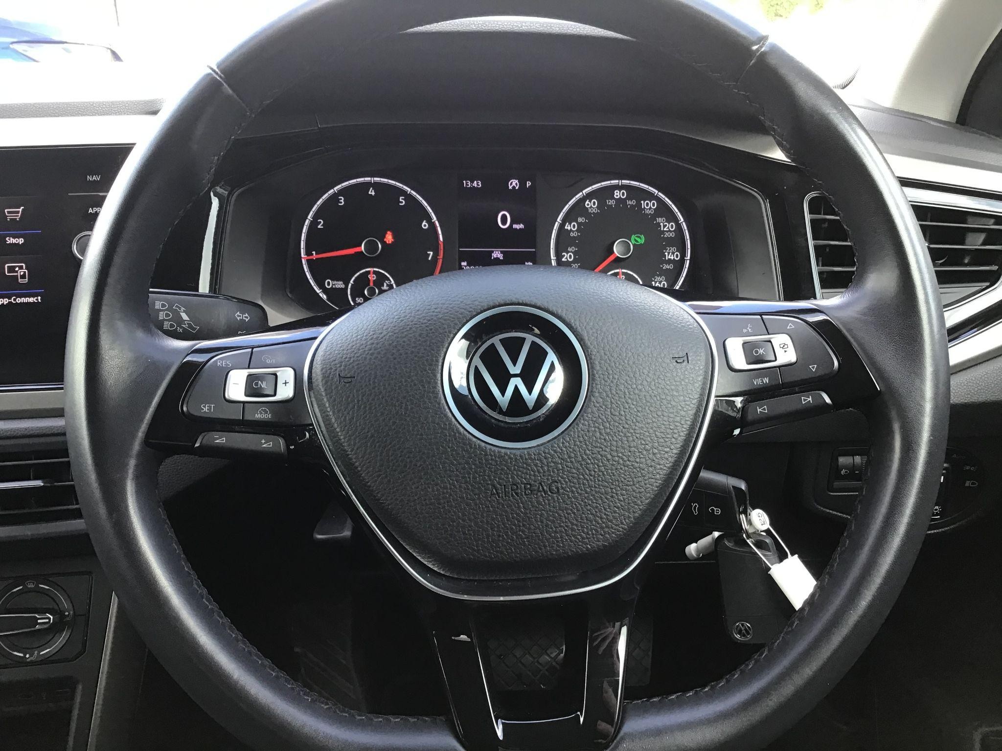 Volkswagen Polo Image 18