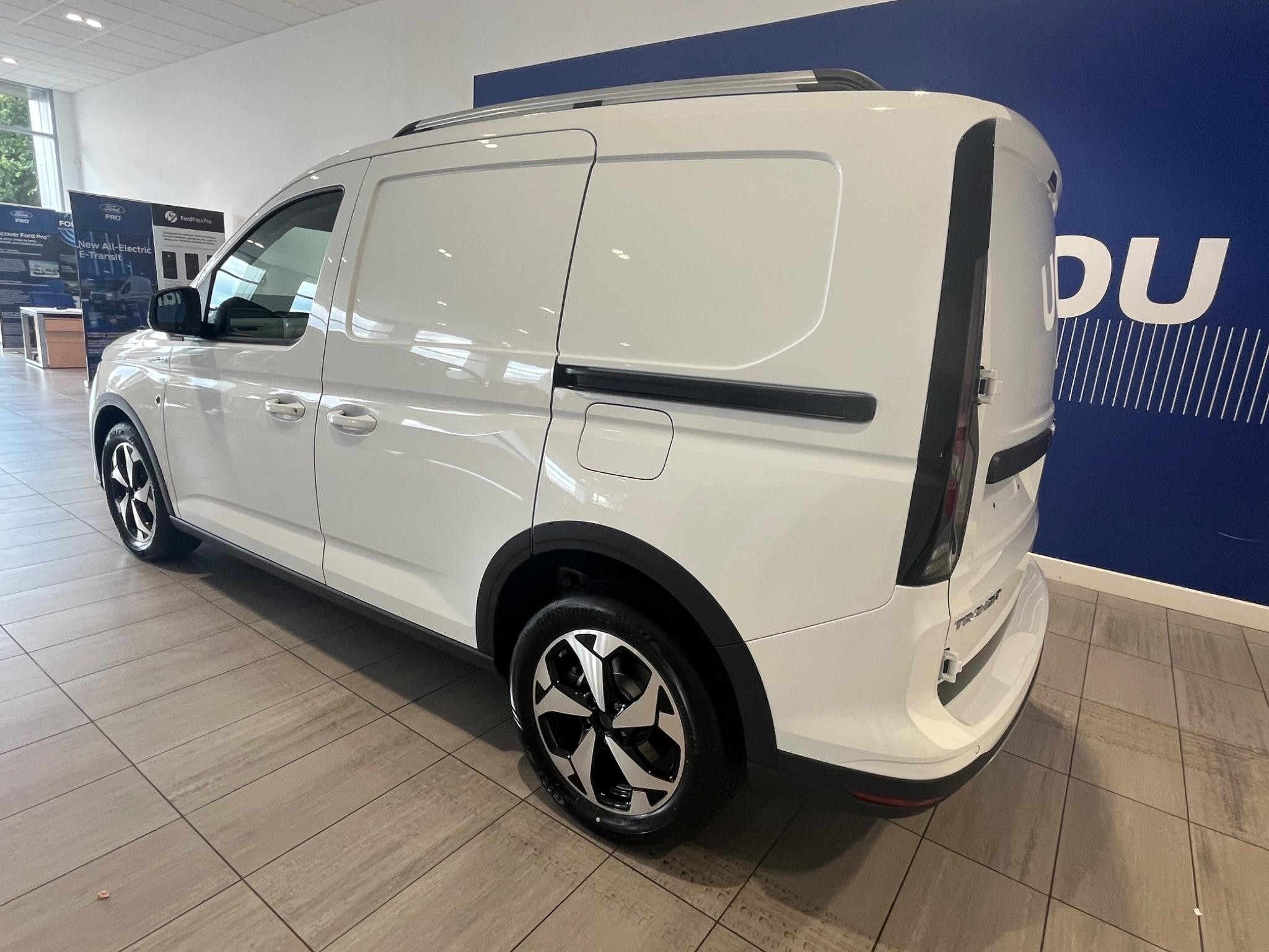 Ford Transit Connect Image 5