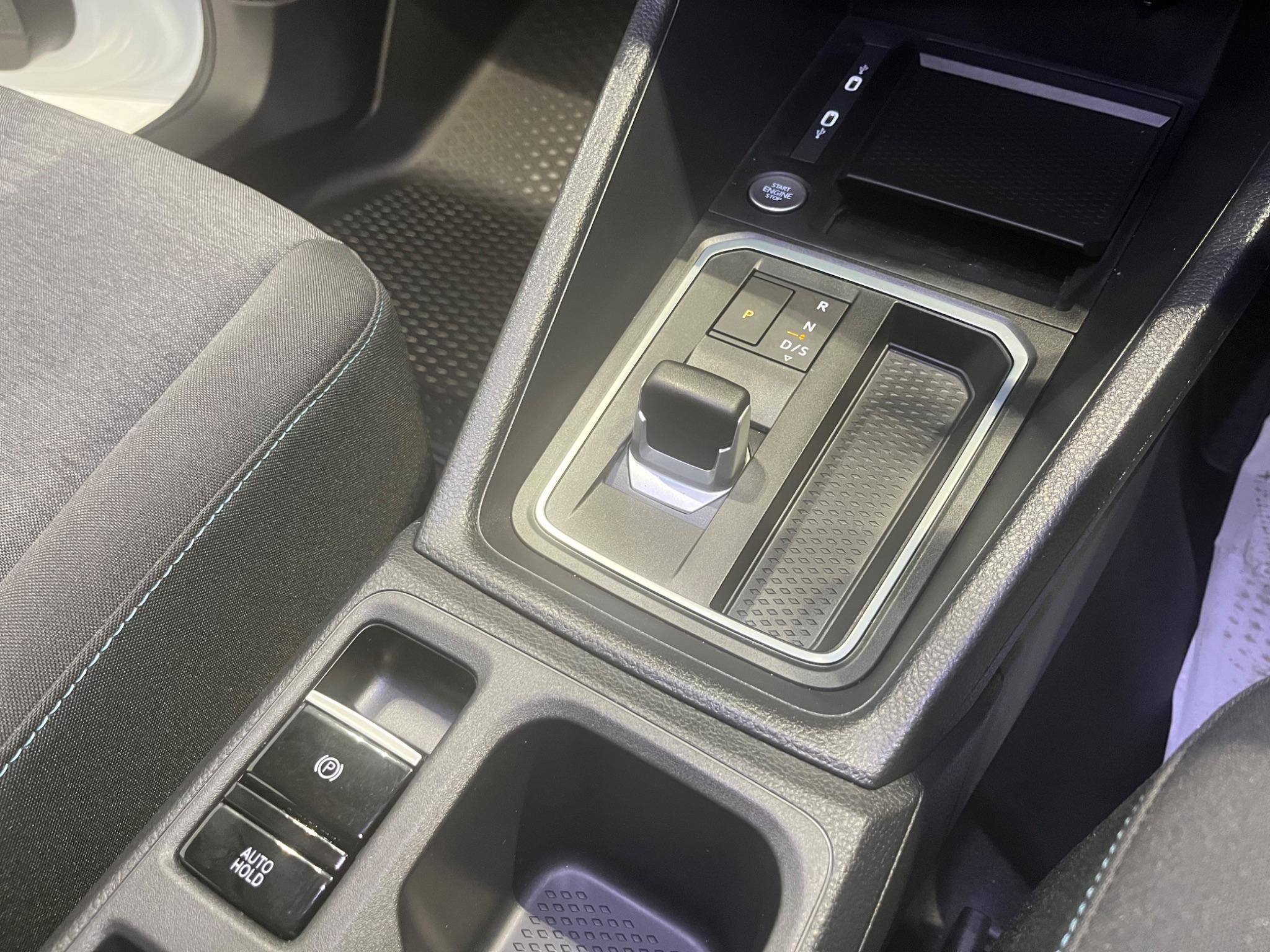 Ford Transit Connect Image 11