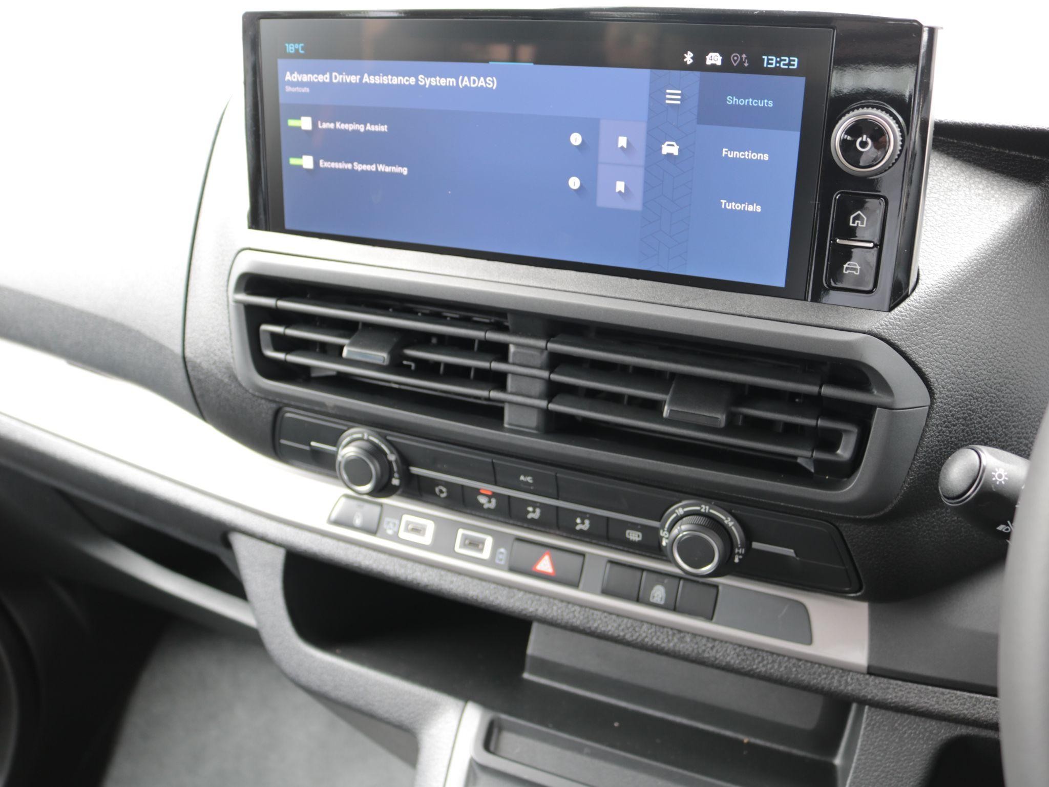 Citroen e-SpaceTourer Image 17