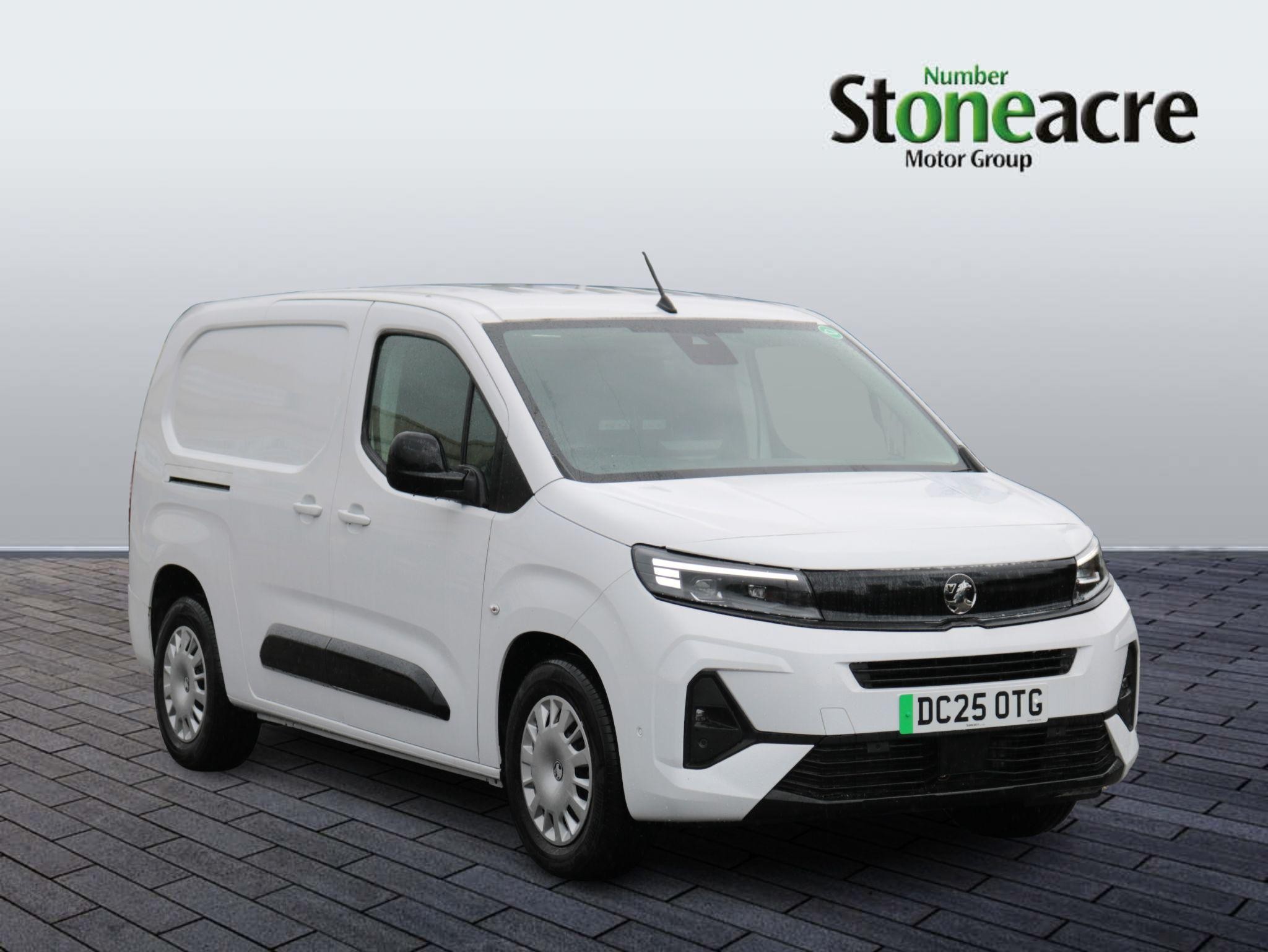 Vauxhall Combo Electric Image 1