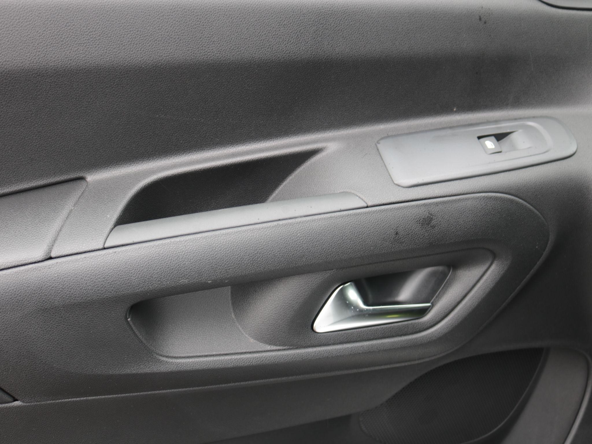 Vauxhall Combo Electric Image 14