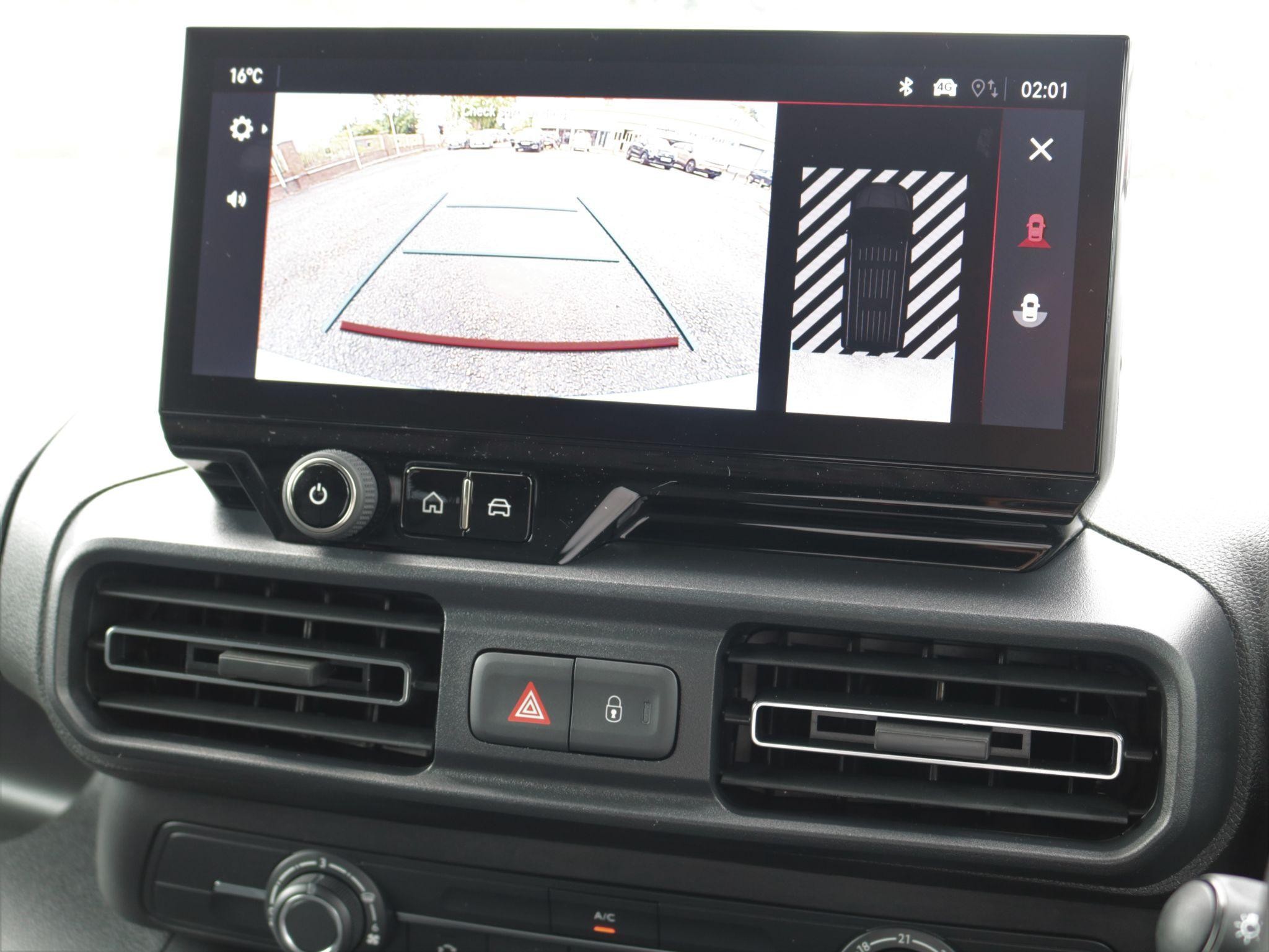 Vauxhall Combo Electric Image 17