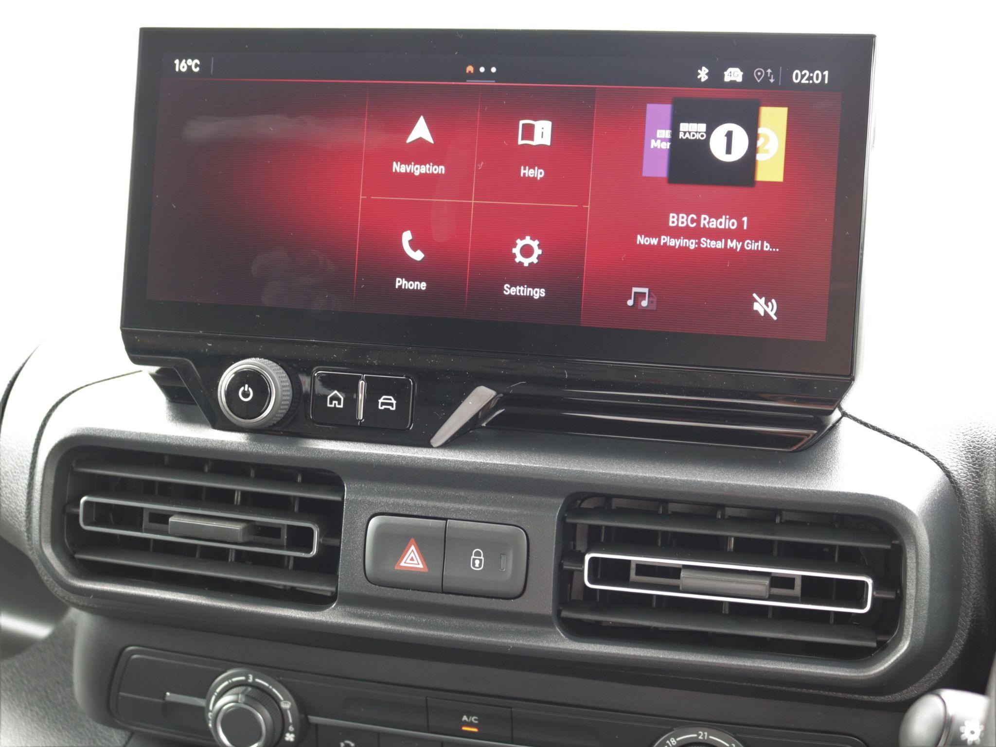 Vauxhall Combo Electric Image 18