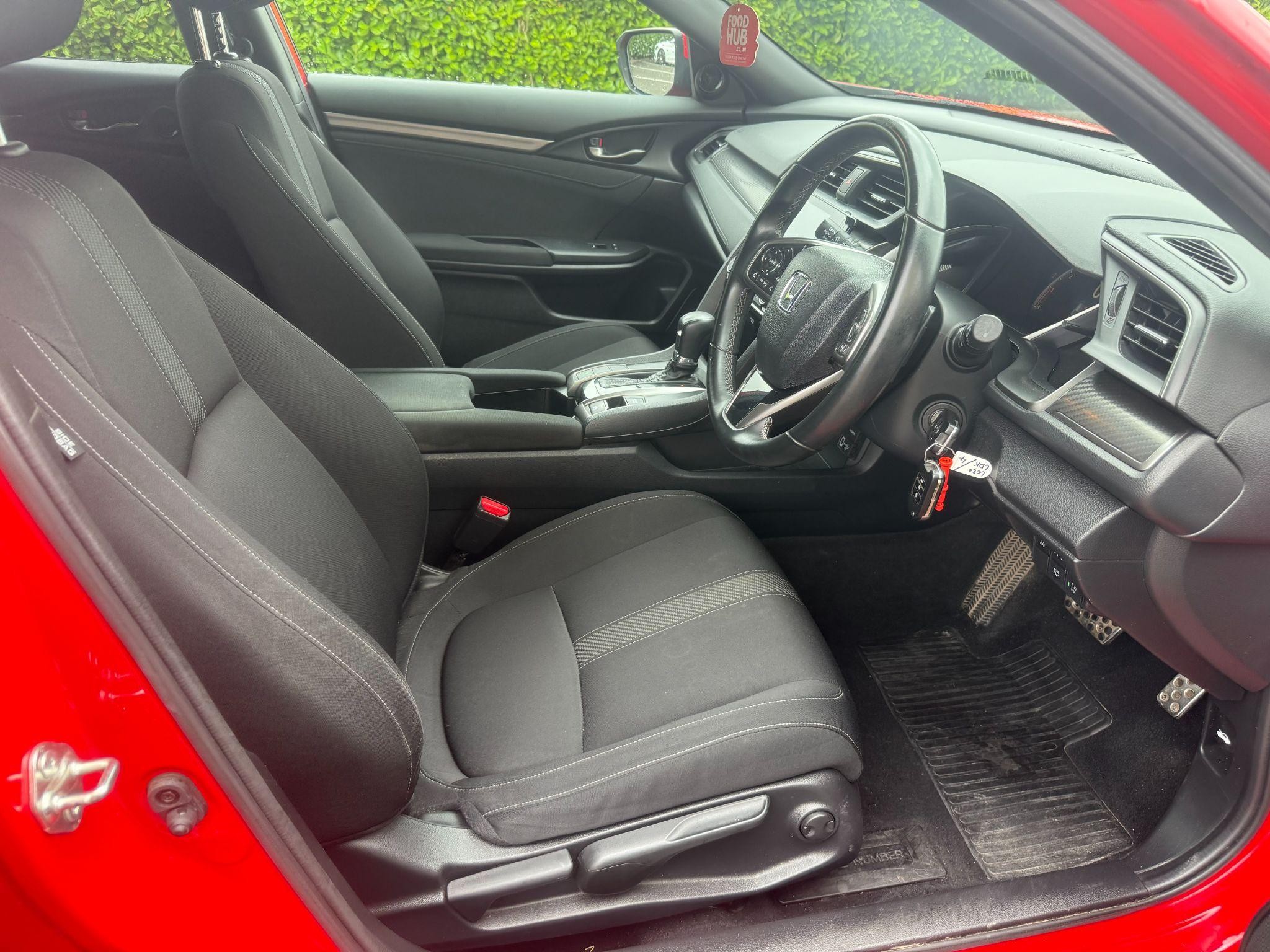 Honda Civic Image 12