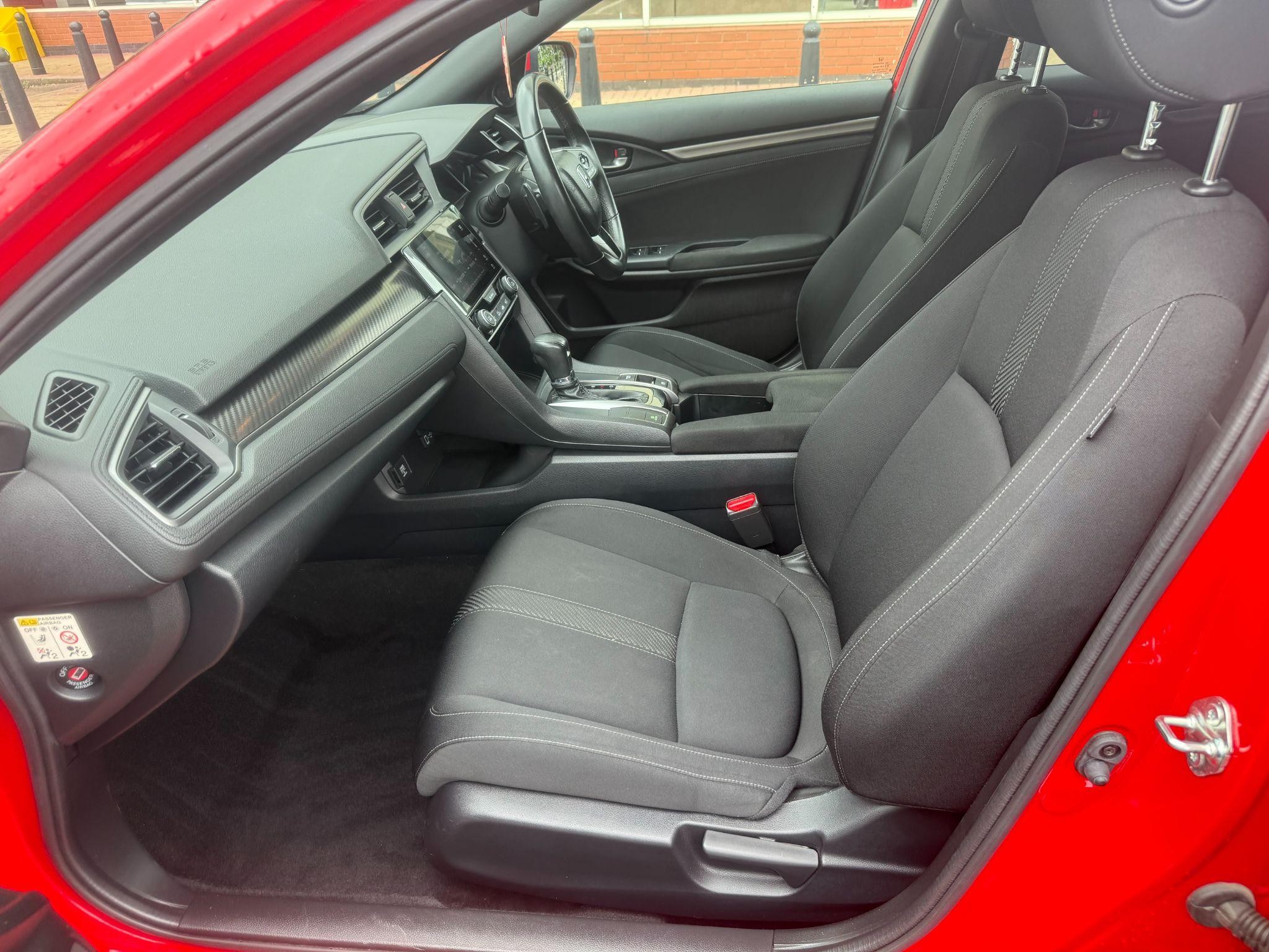 Honda Civic Image 13