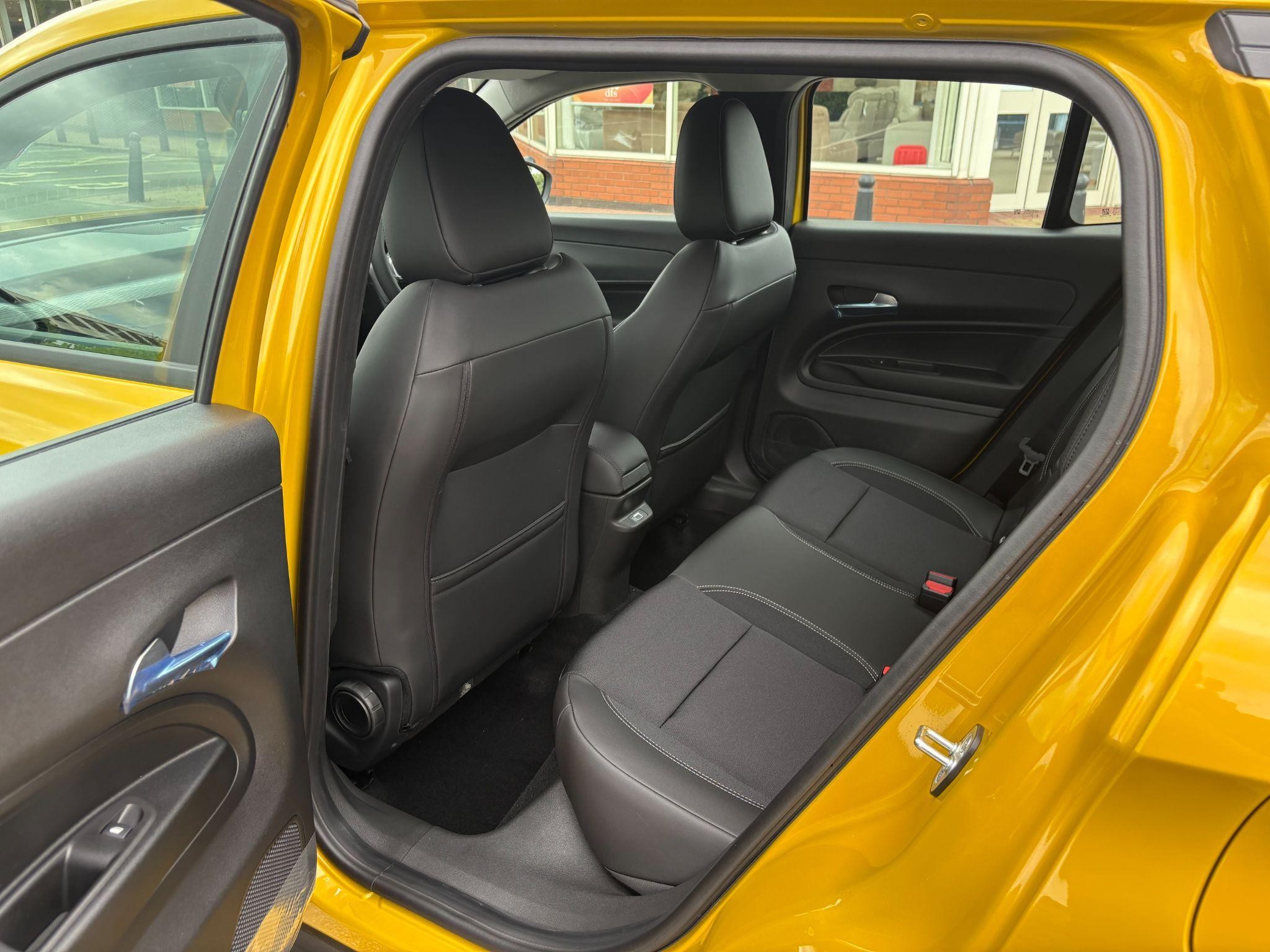 Jeep Avenger Image 11