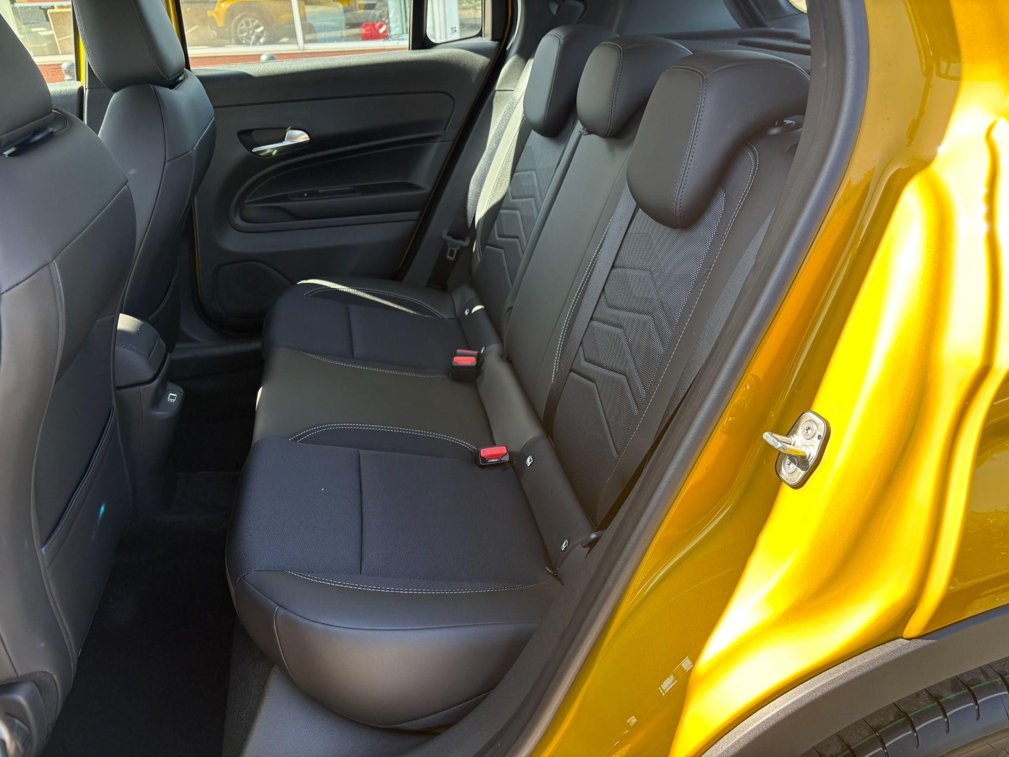 Jeep Avenger Image 12