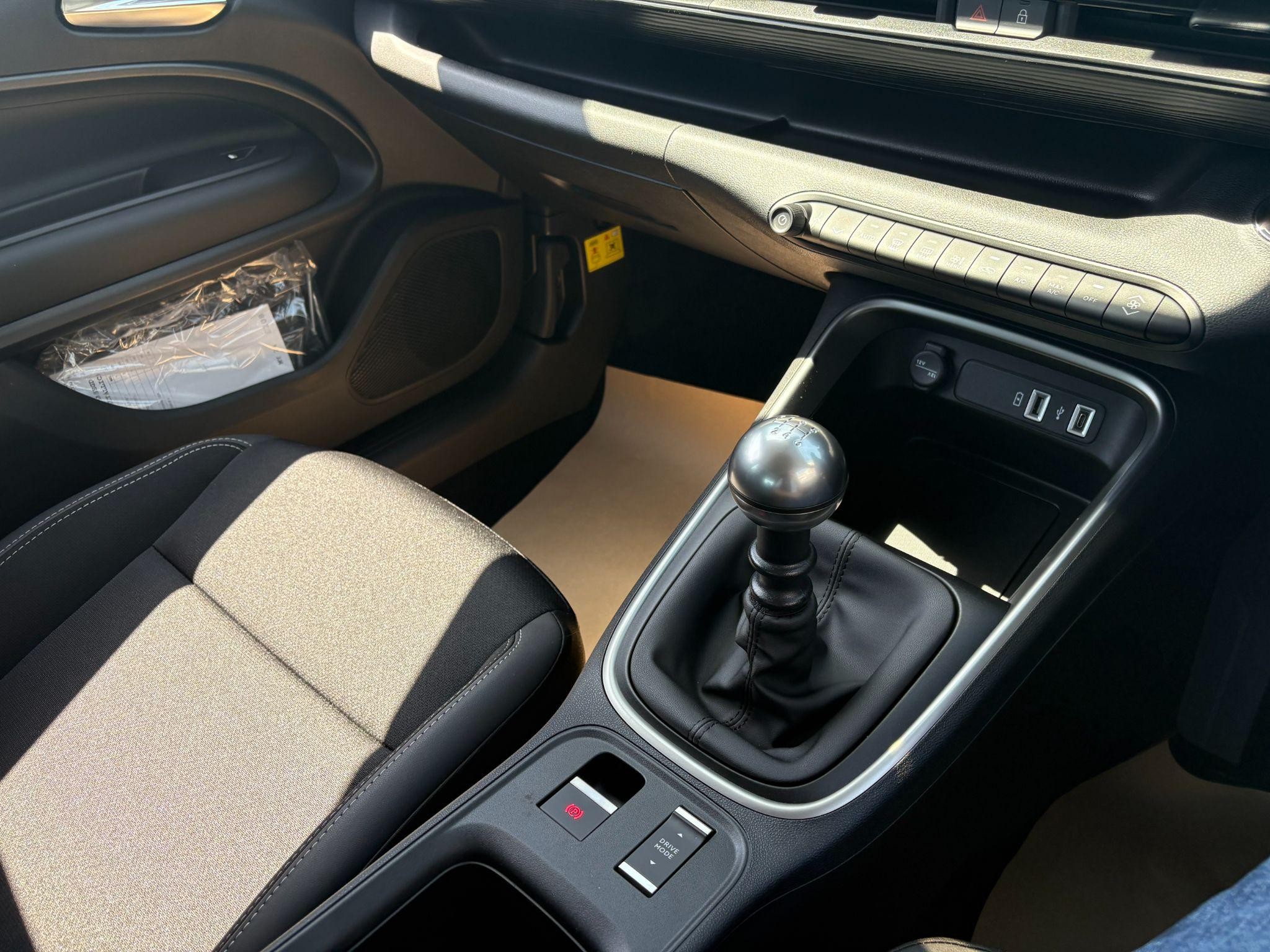 Jeep Avenger Image 32