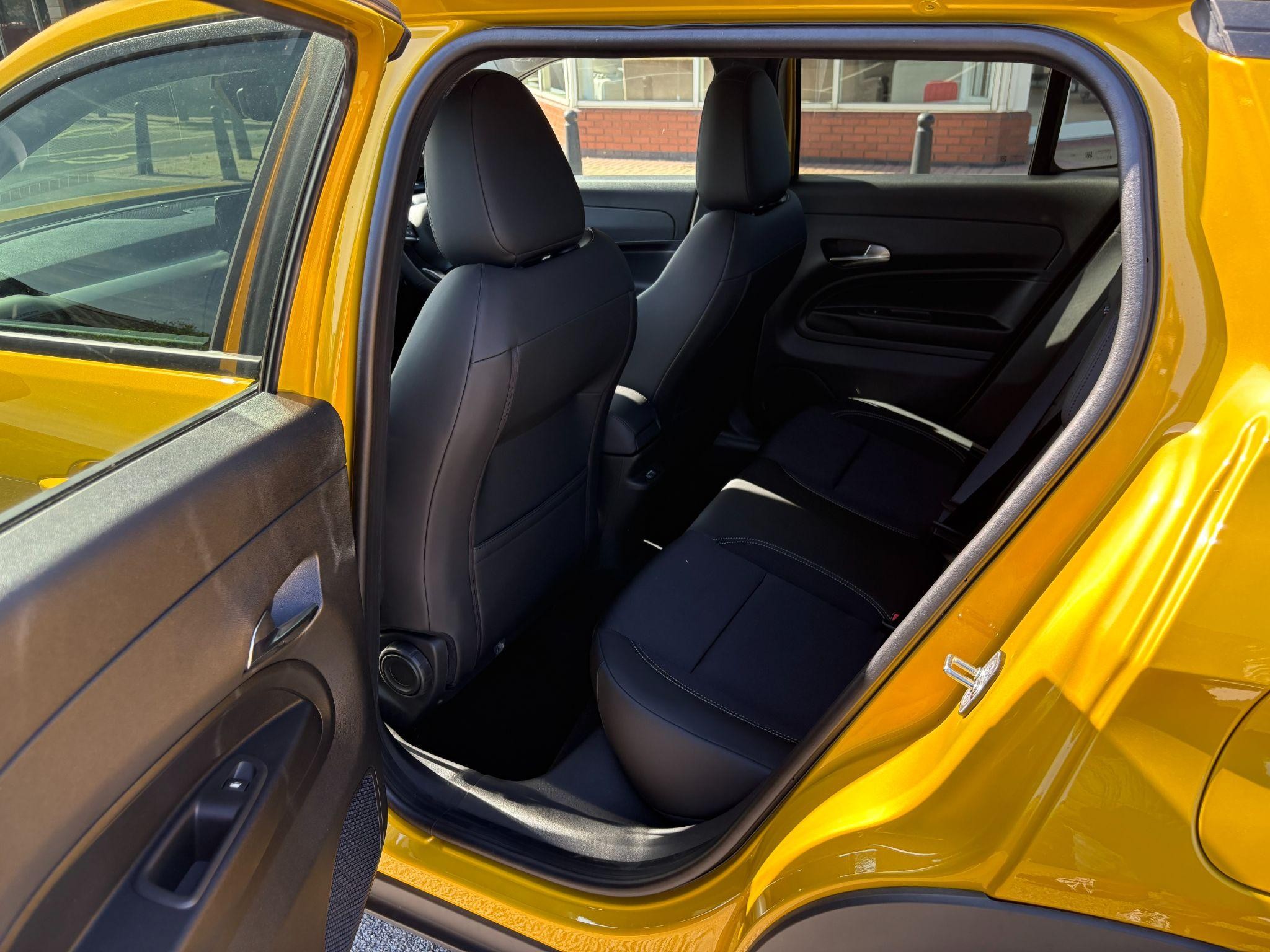 Jeep Avenger Image 12