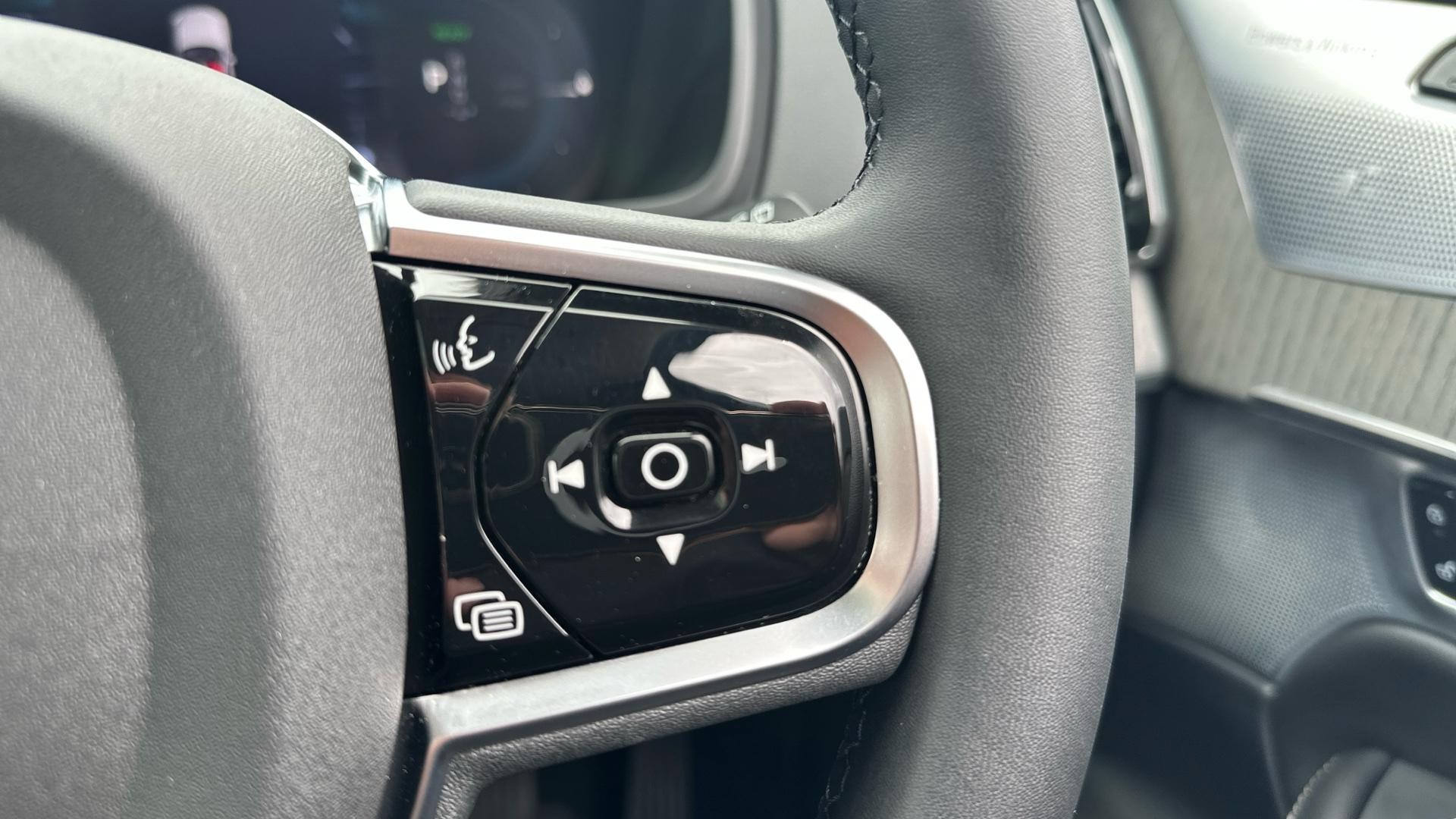 Volvo XC90 Image 20