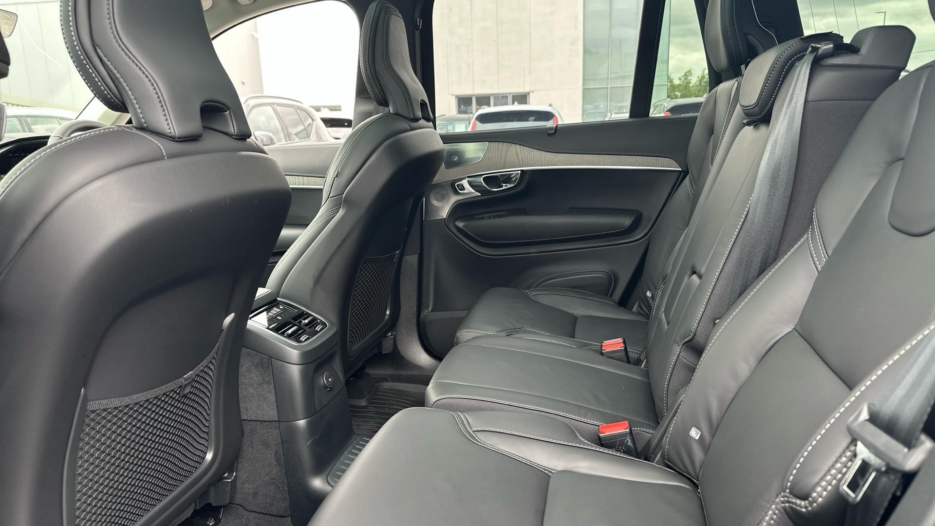 Volvo XC90 Image 31