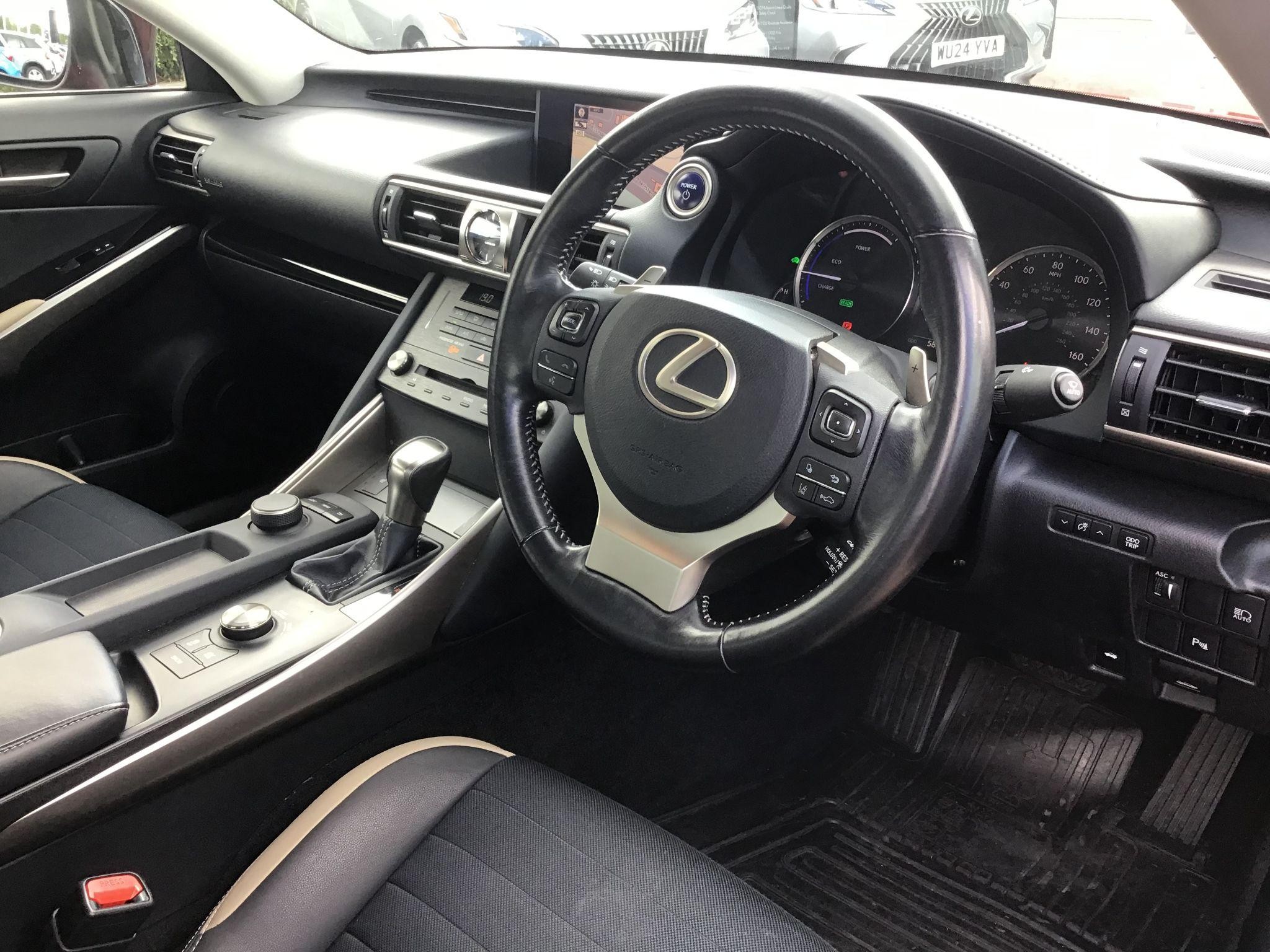 Lexus CT Image 22