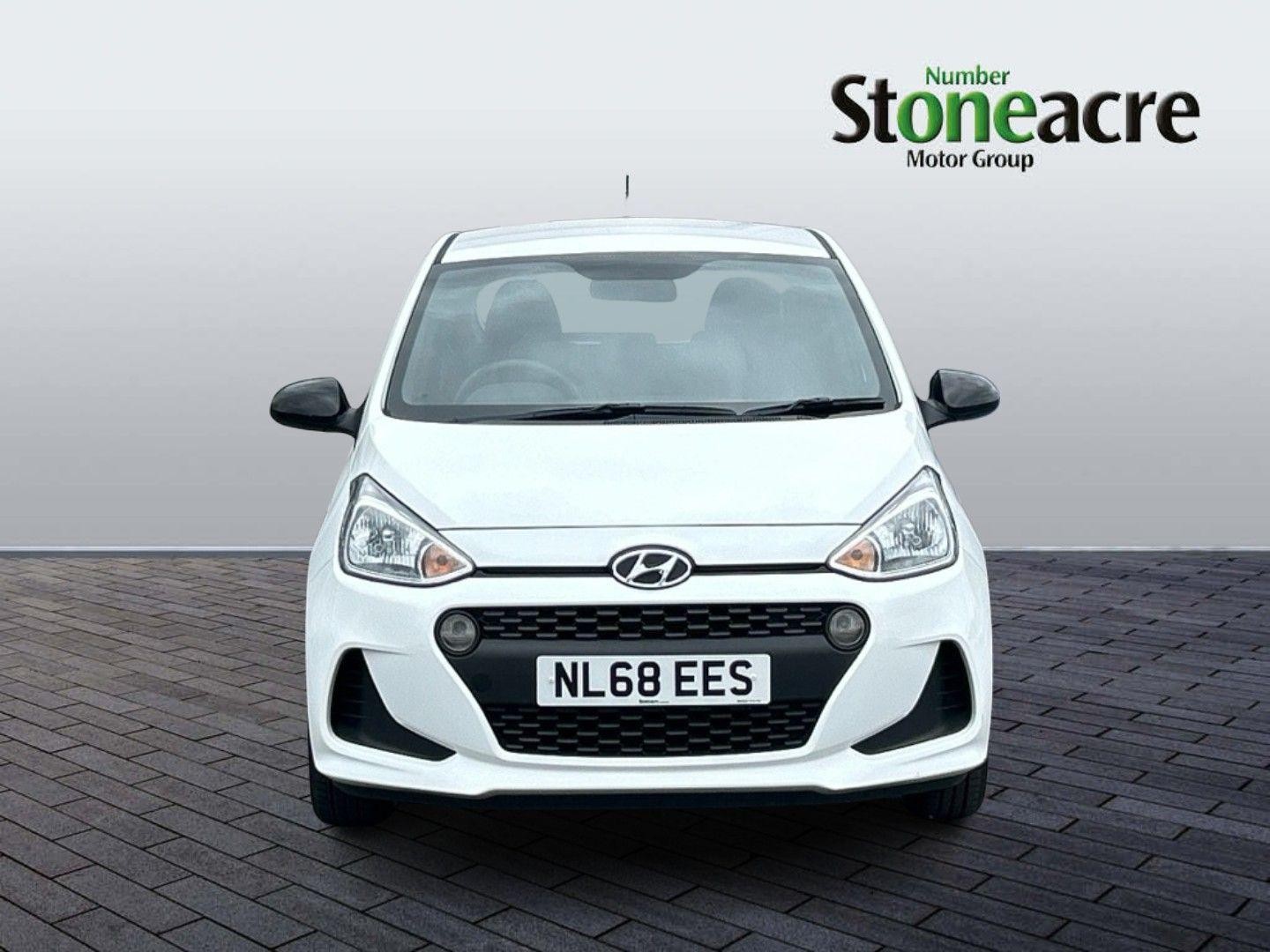 Hyundai i10 Image 8