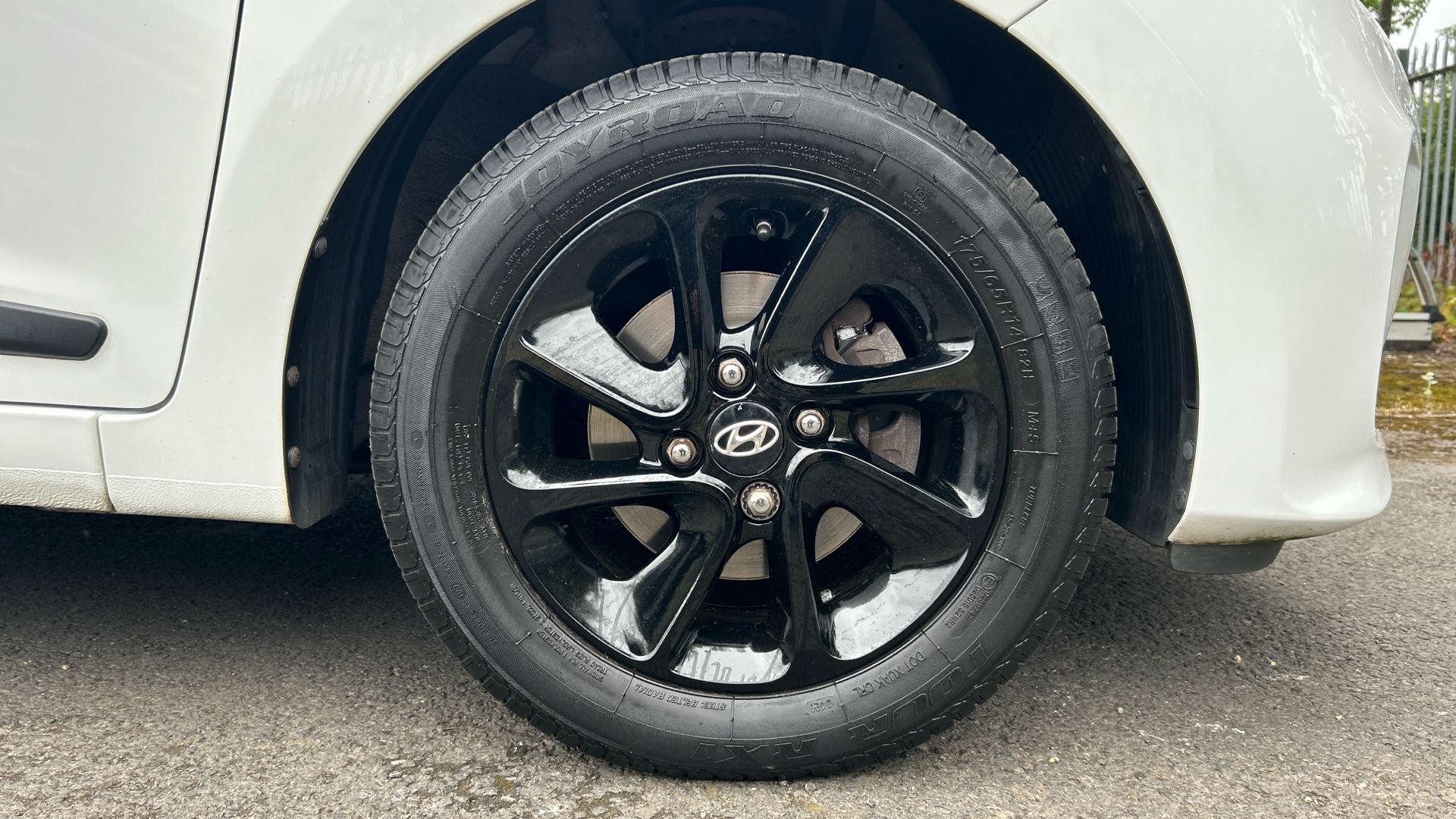 Hyundai i10 Image 19