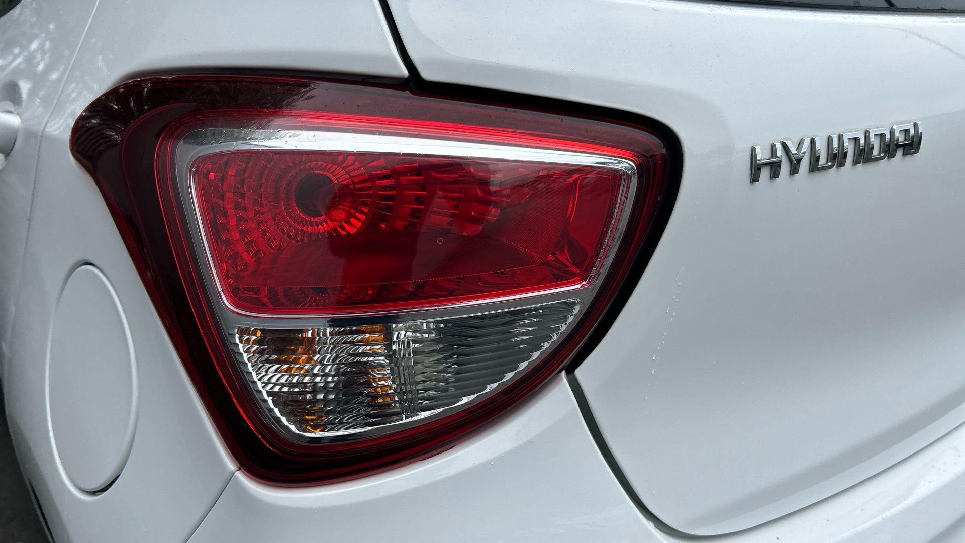 Hyundai i10 Image 40