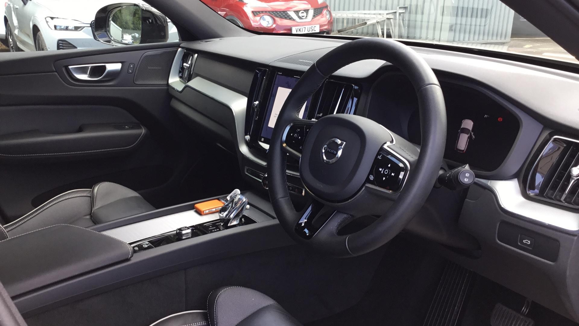 Volvo XC60 Image 4