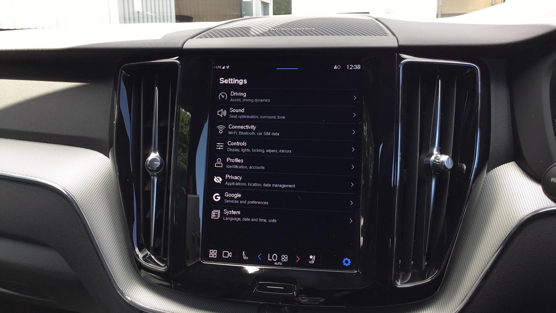 Volvo XC60 Image 17