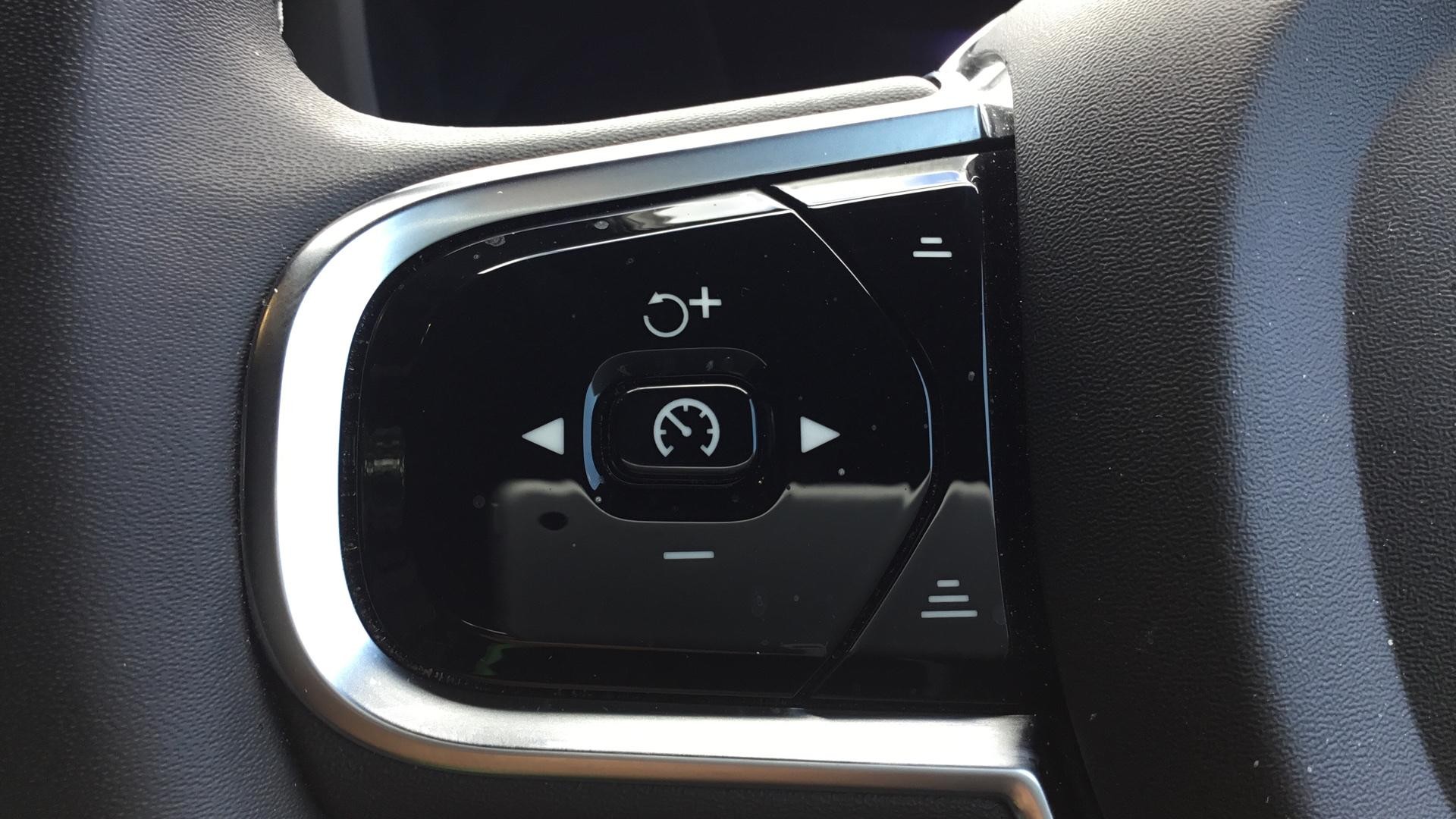 Volvo XC60 Image 21