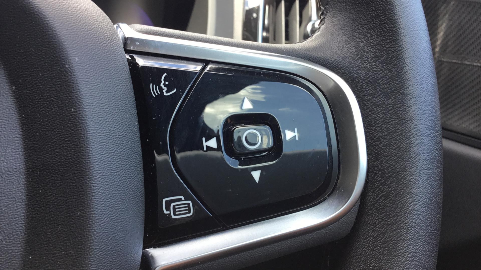 Volvo XC60 Image 22