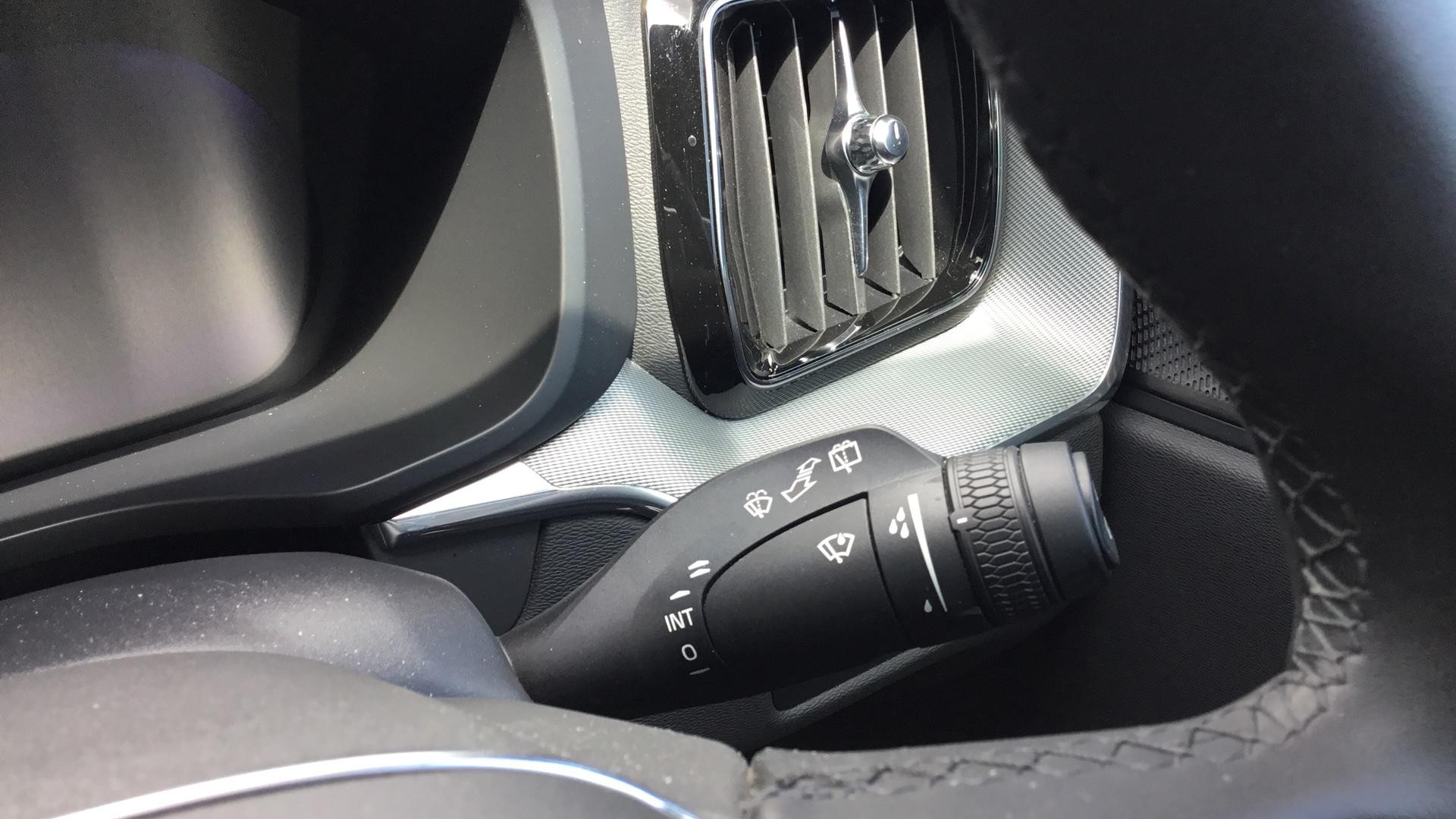 Volvo XC60 Image 23