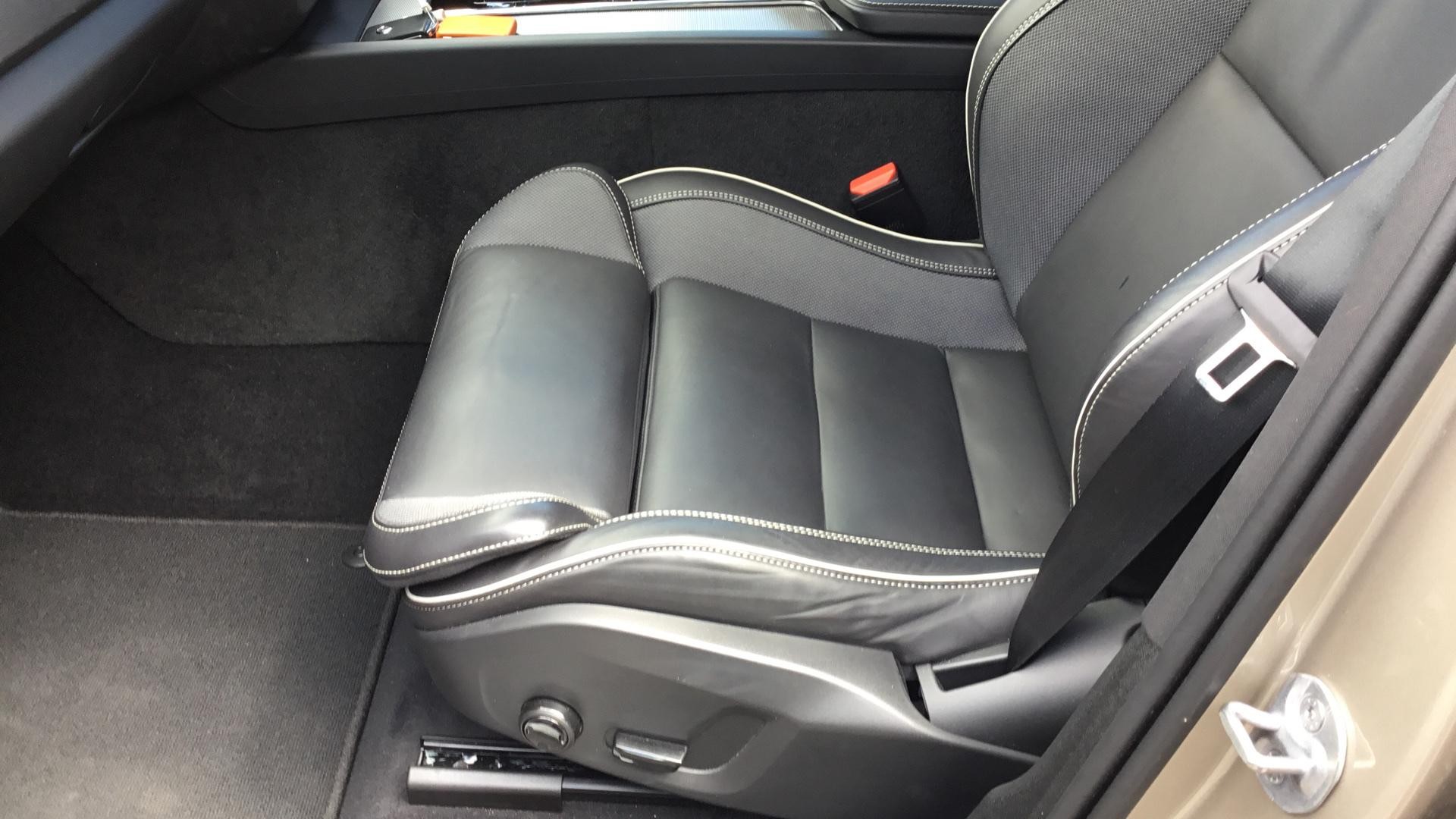 Volvo XC60 Image 30