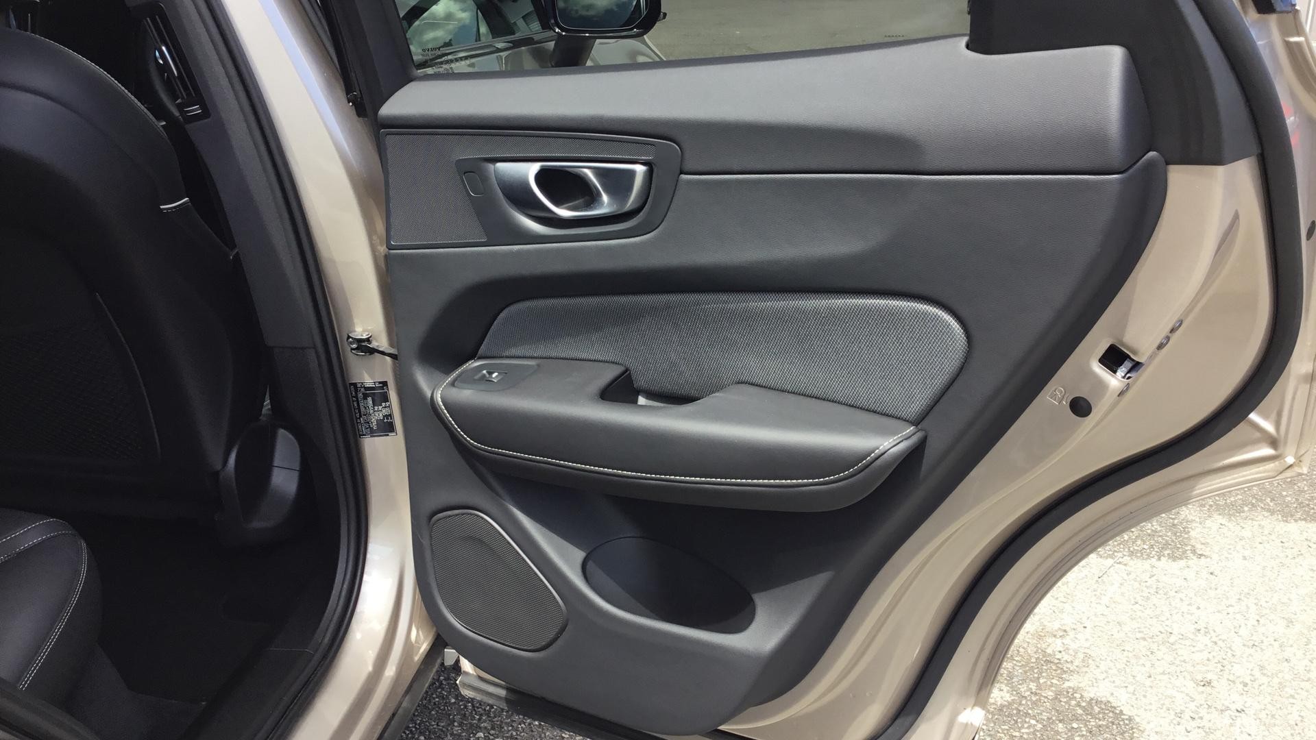 Volvo XC60 Image 37