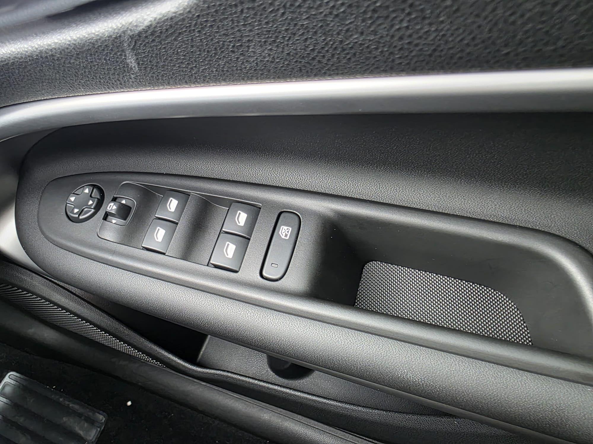 Jeep Avenger Image 14