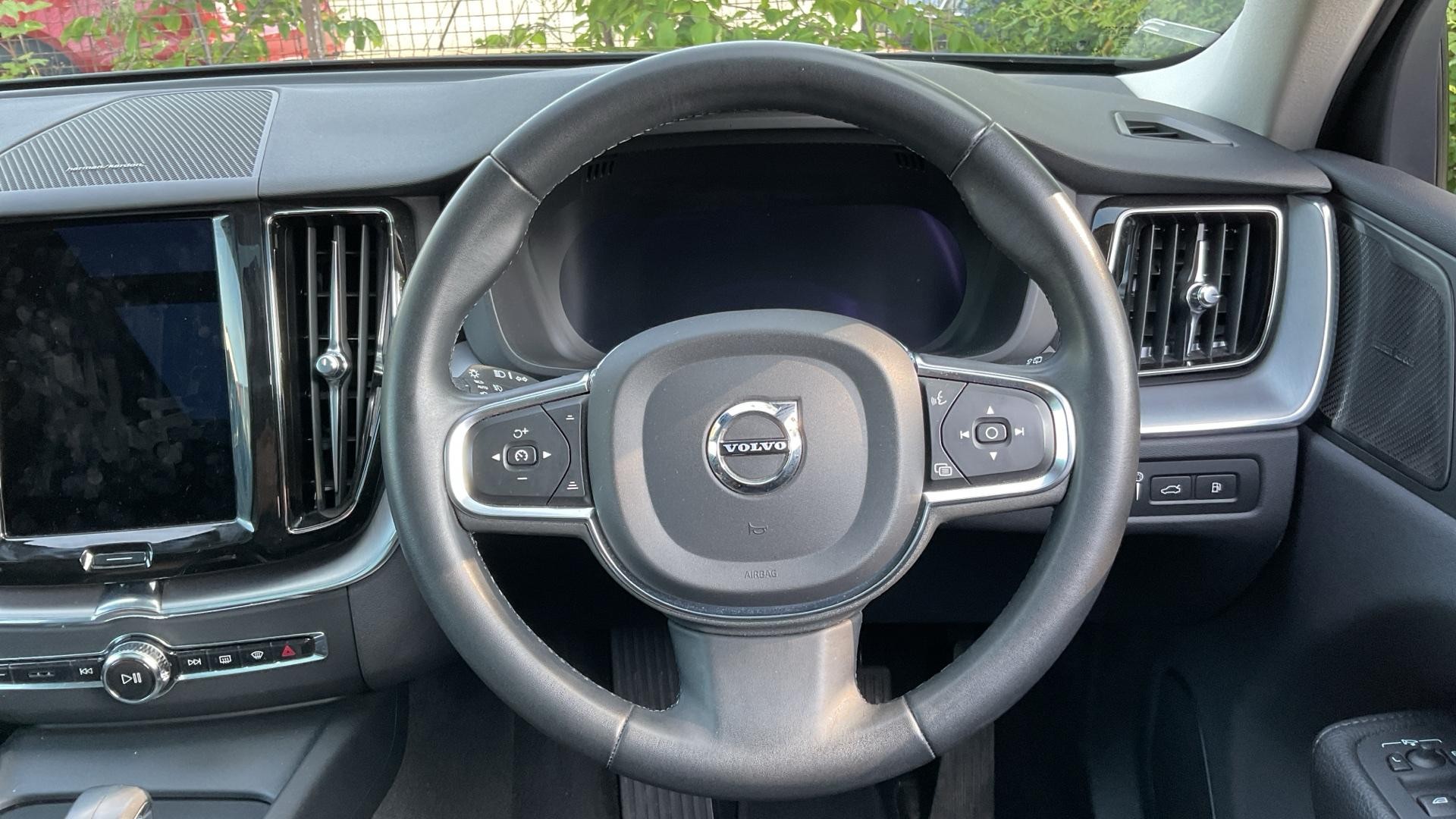 Volvo XC60 Image 10
