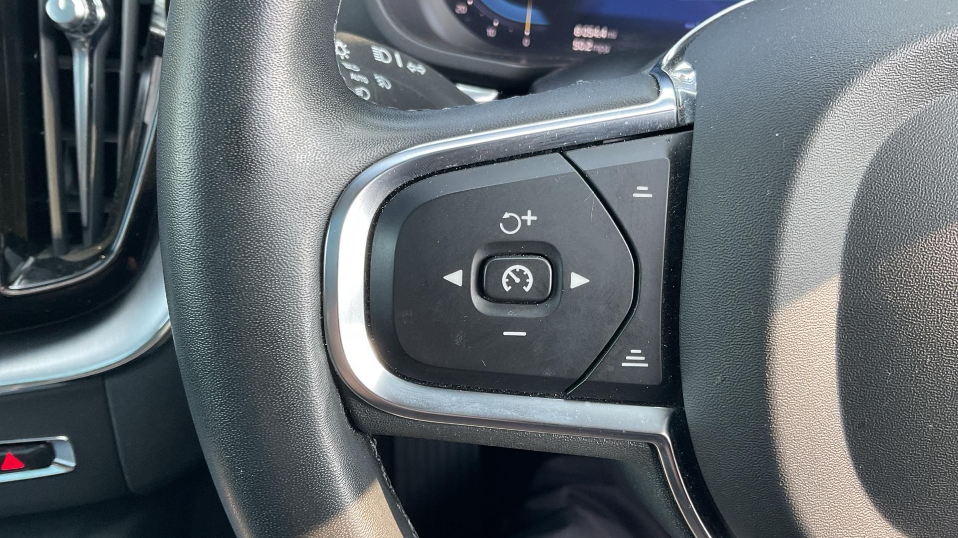 Volvo XC60 Image 21