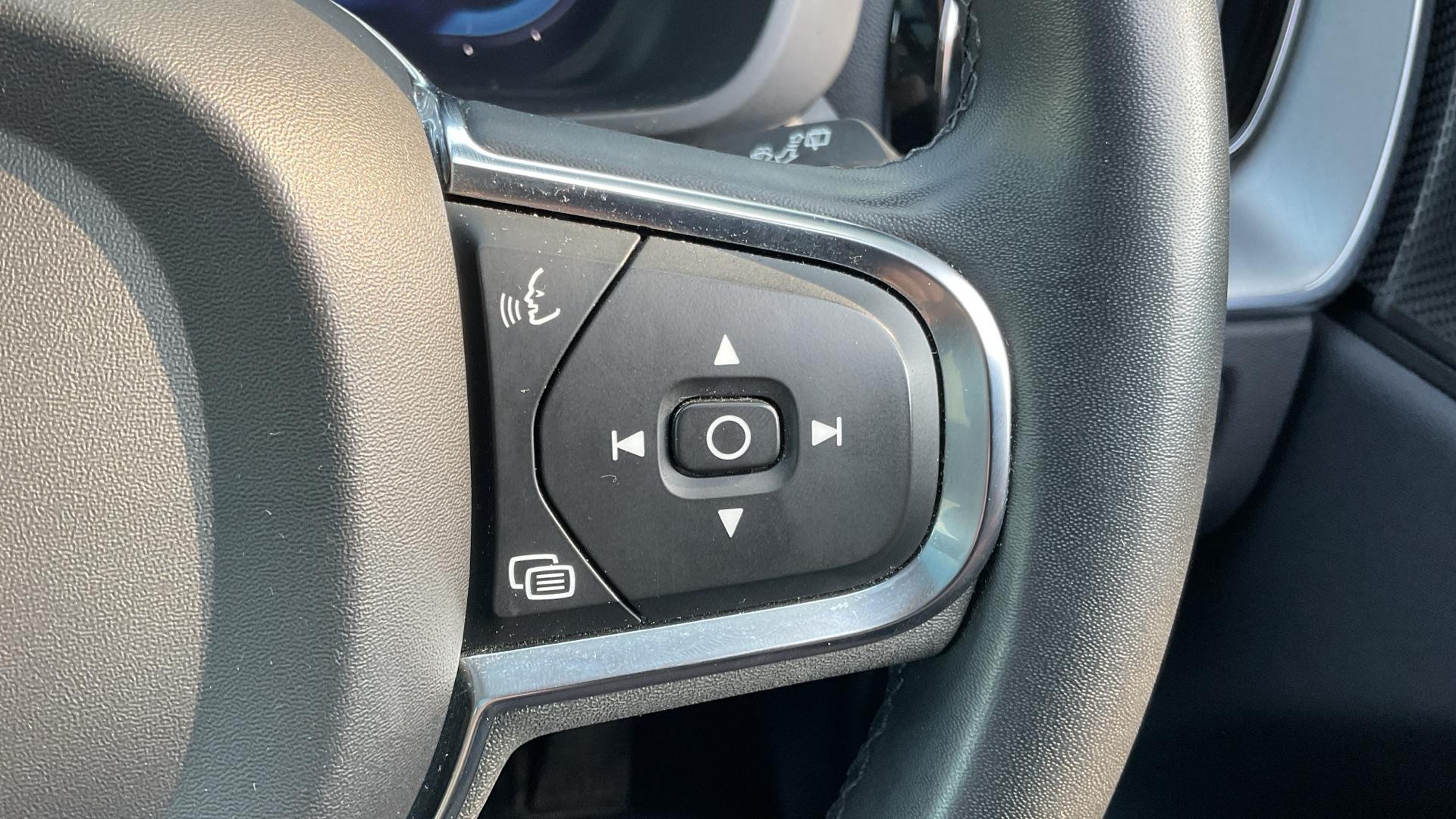 Volvo XC60 Image 22