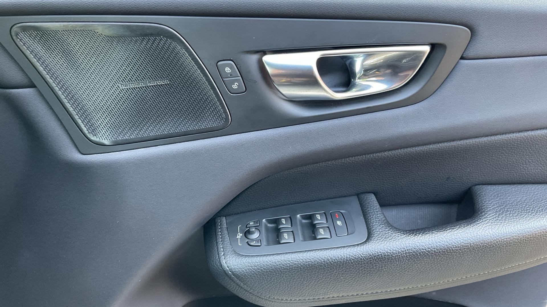 Volvo XC60 Image 29
