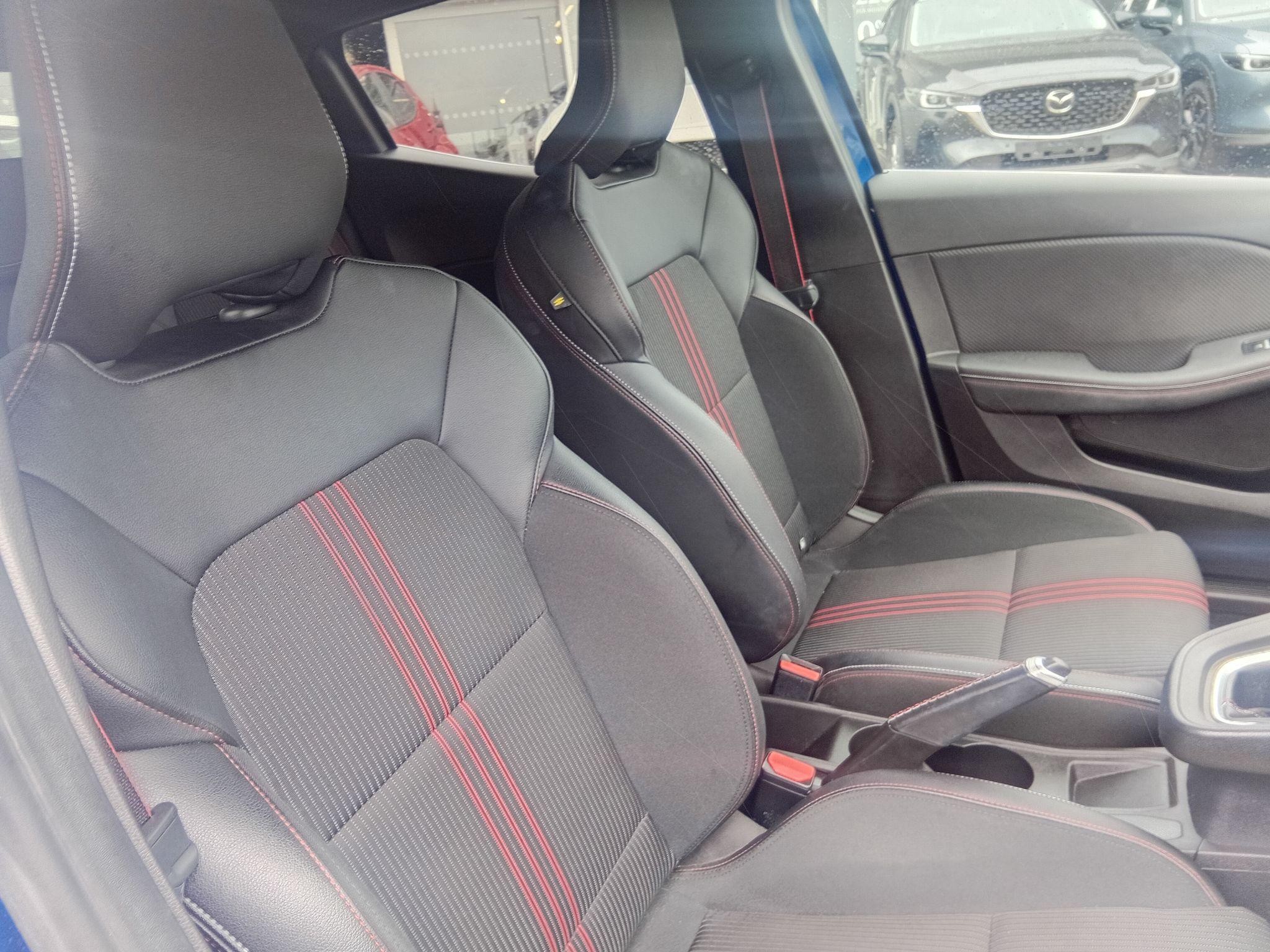 Renault Clio Image 10