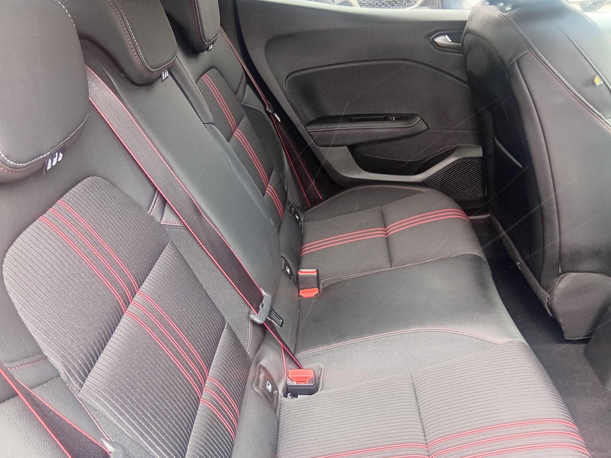 Renault Clio Image 11