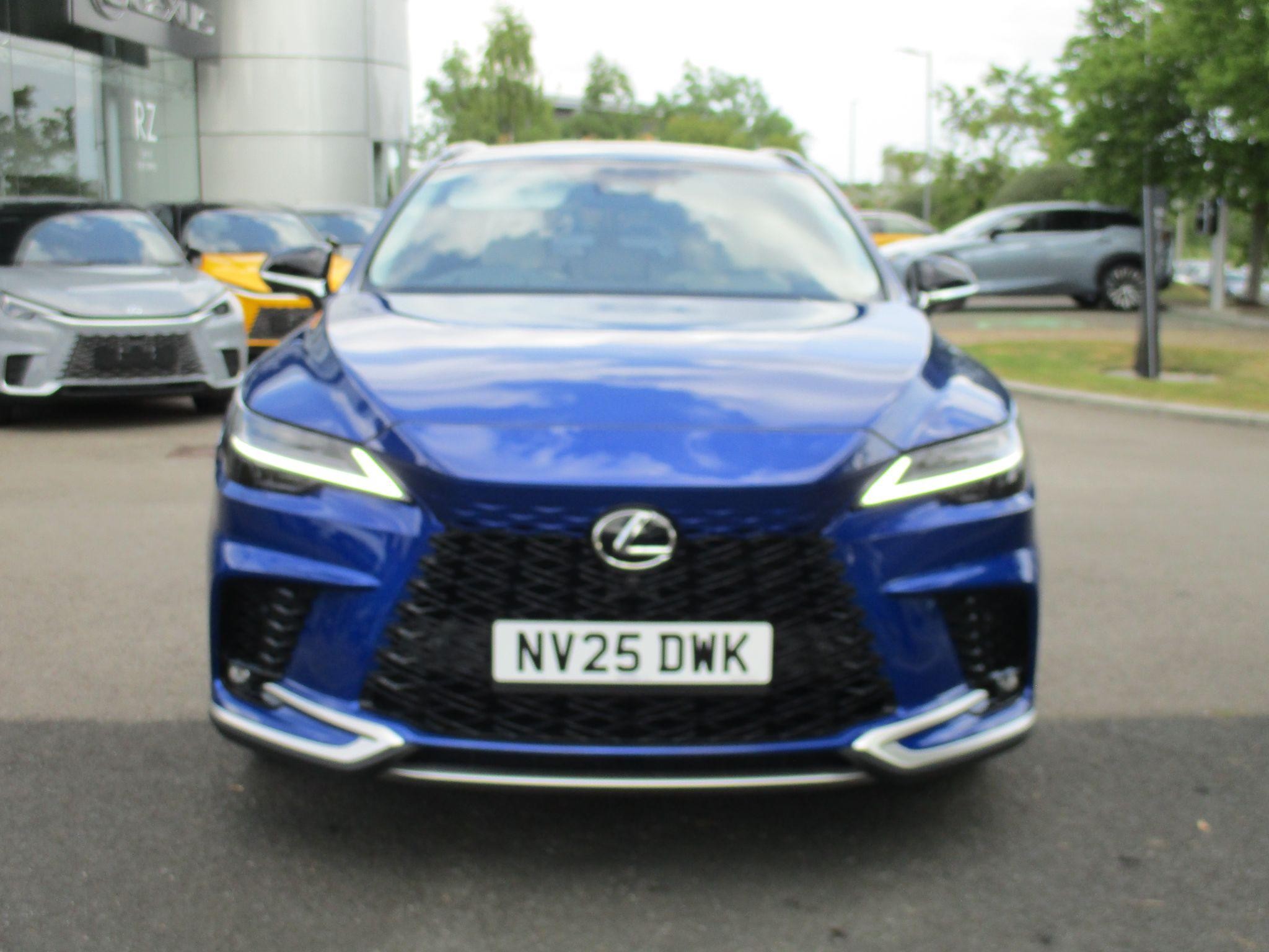 Lexus RX Image 10