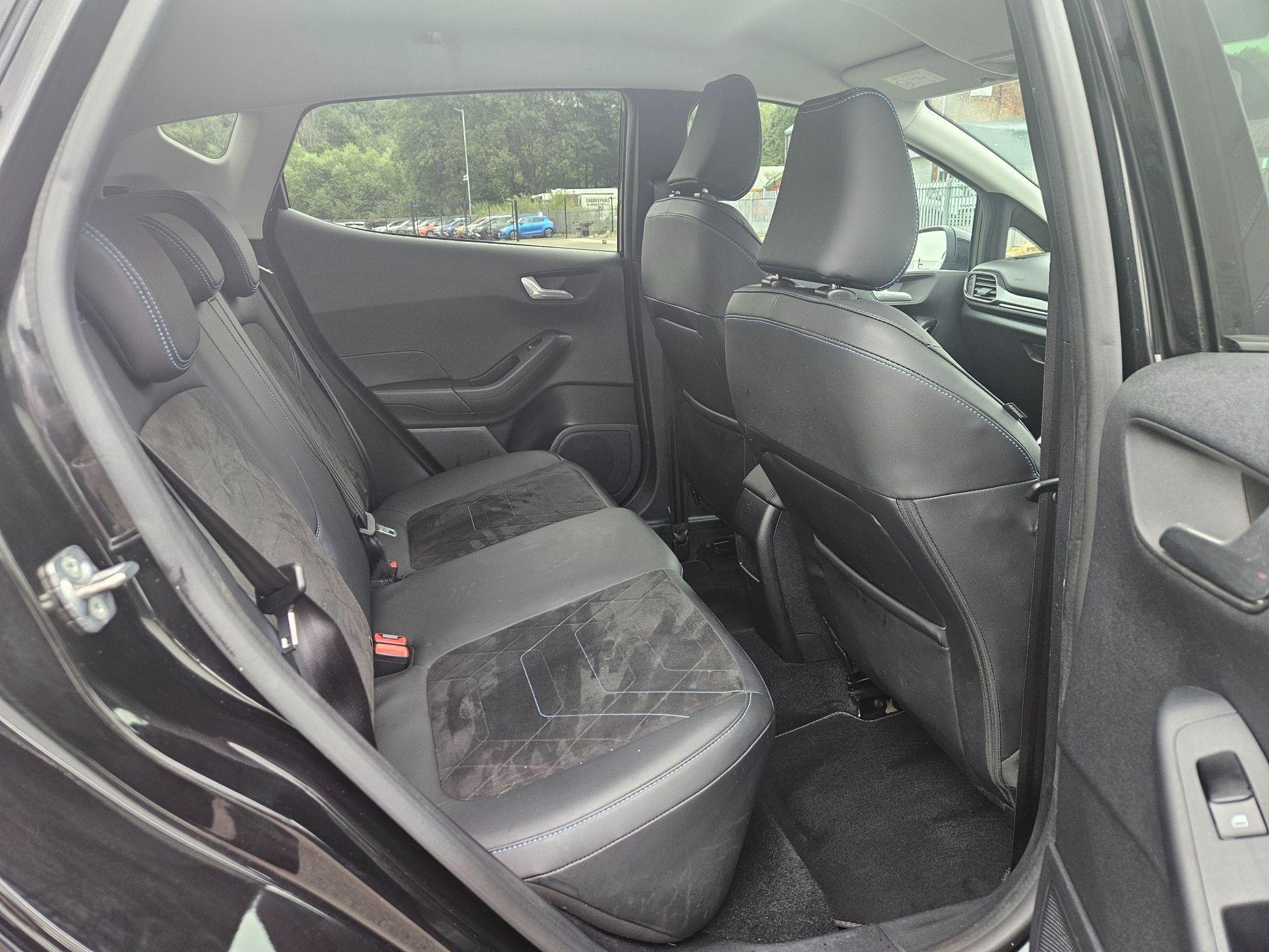 Ford Fiesta Image 11