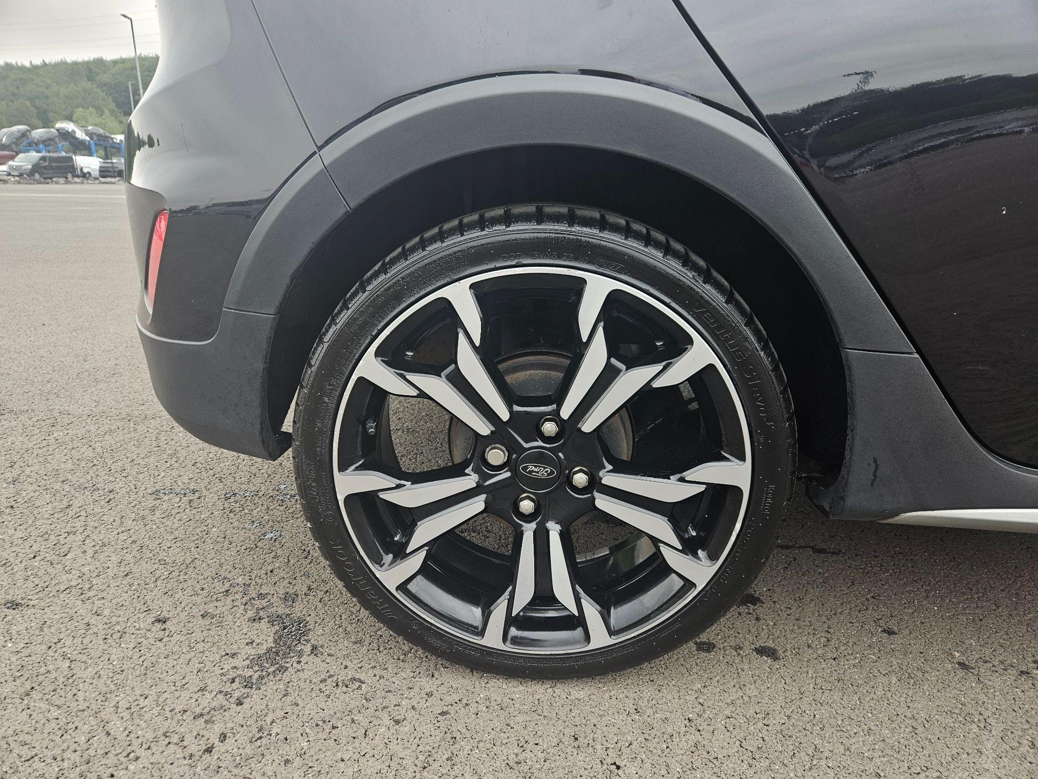 Ford Fiesta Image 16