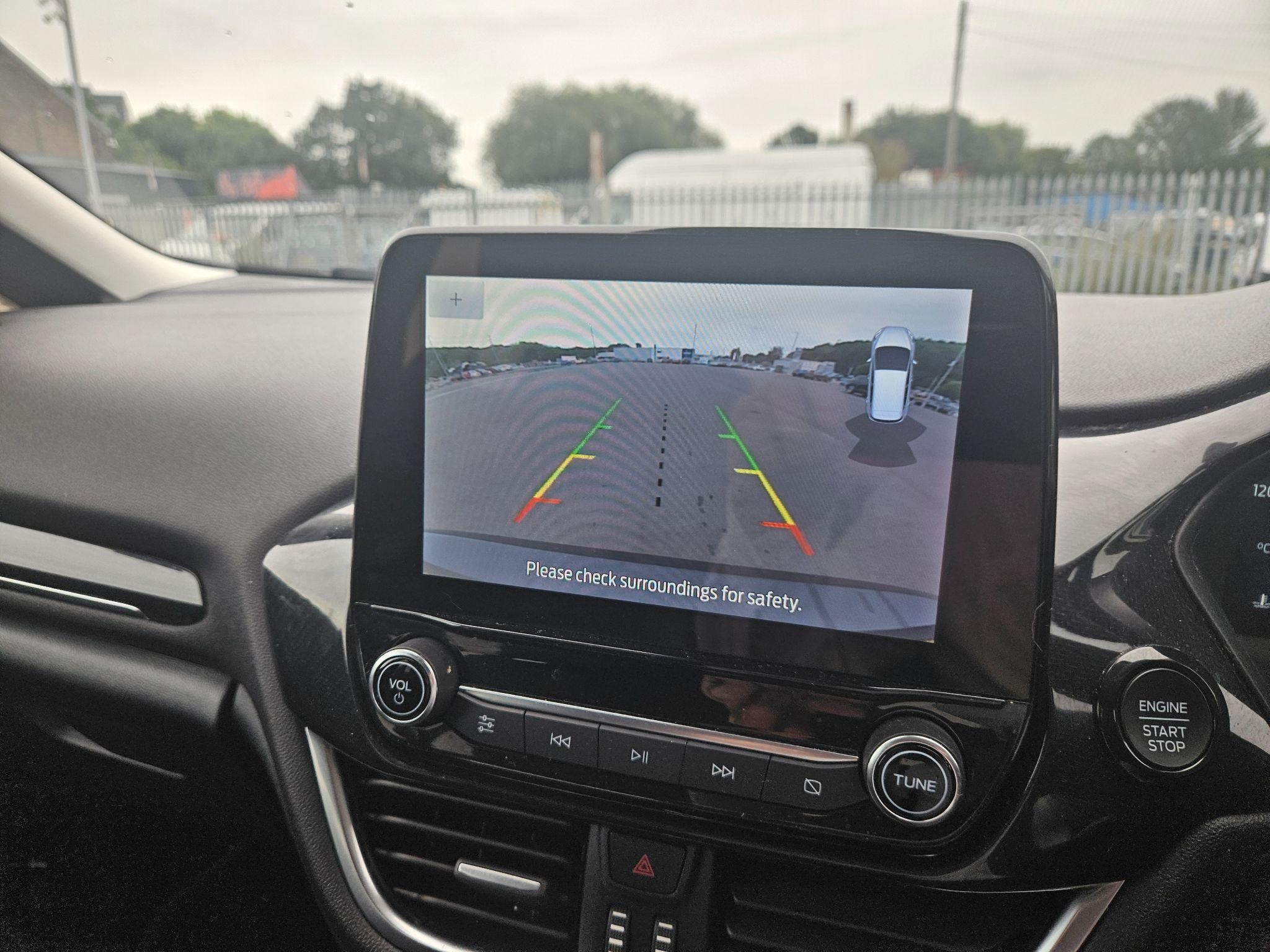 Ford Fiesta Image 25