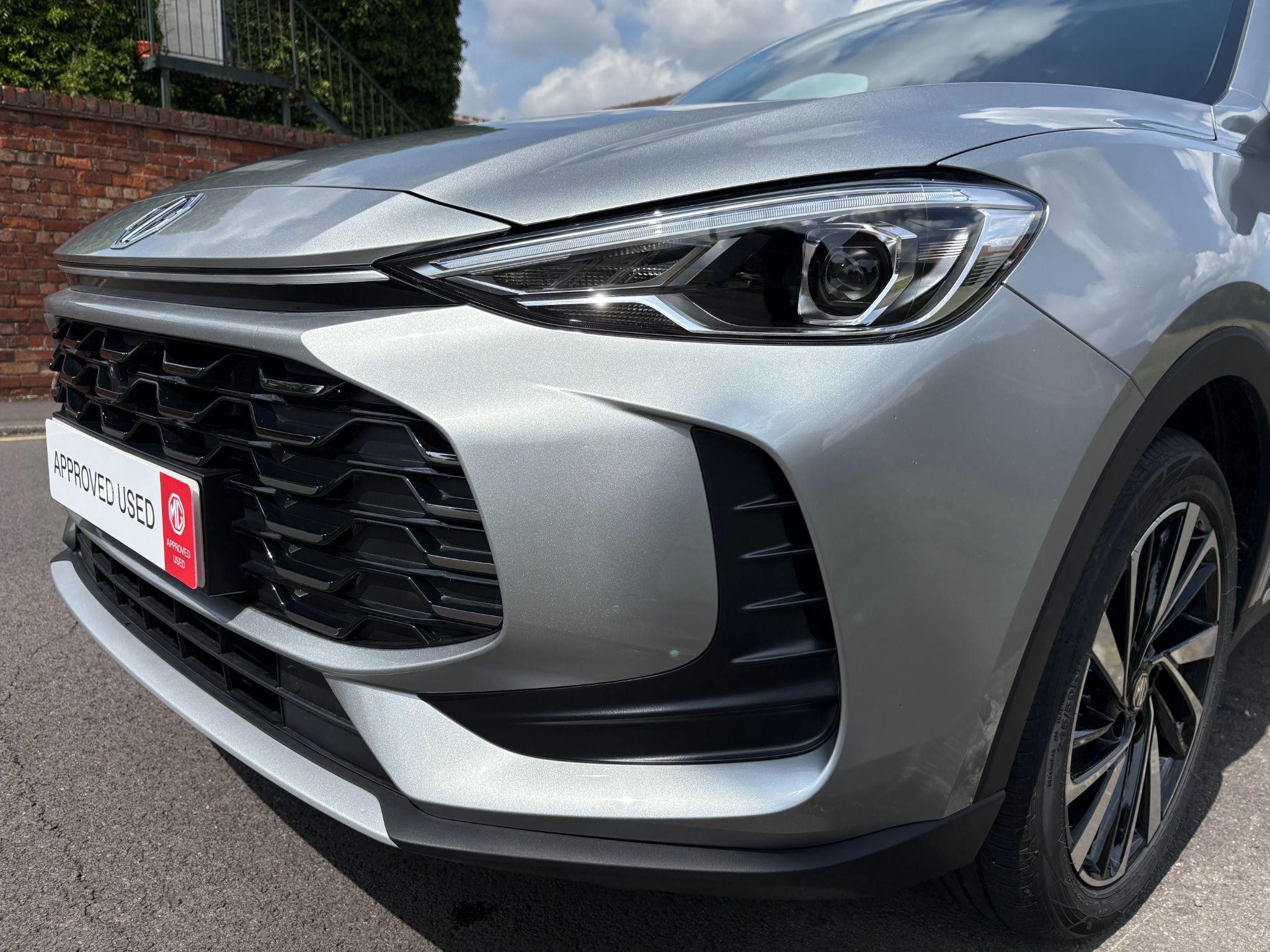 MG ZS Hybrid+ Image 10