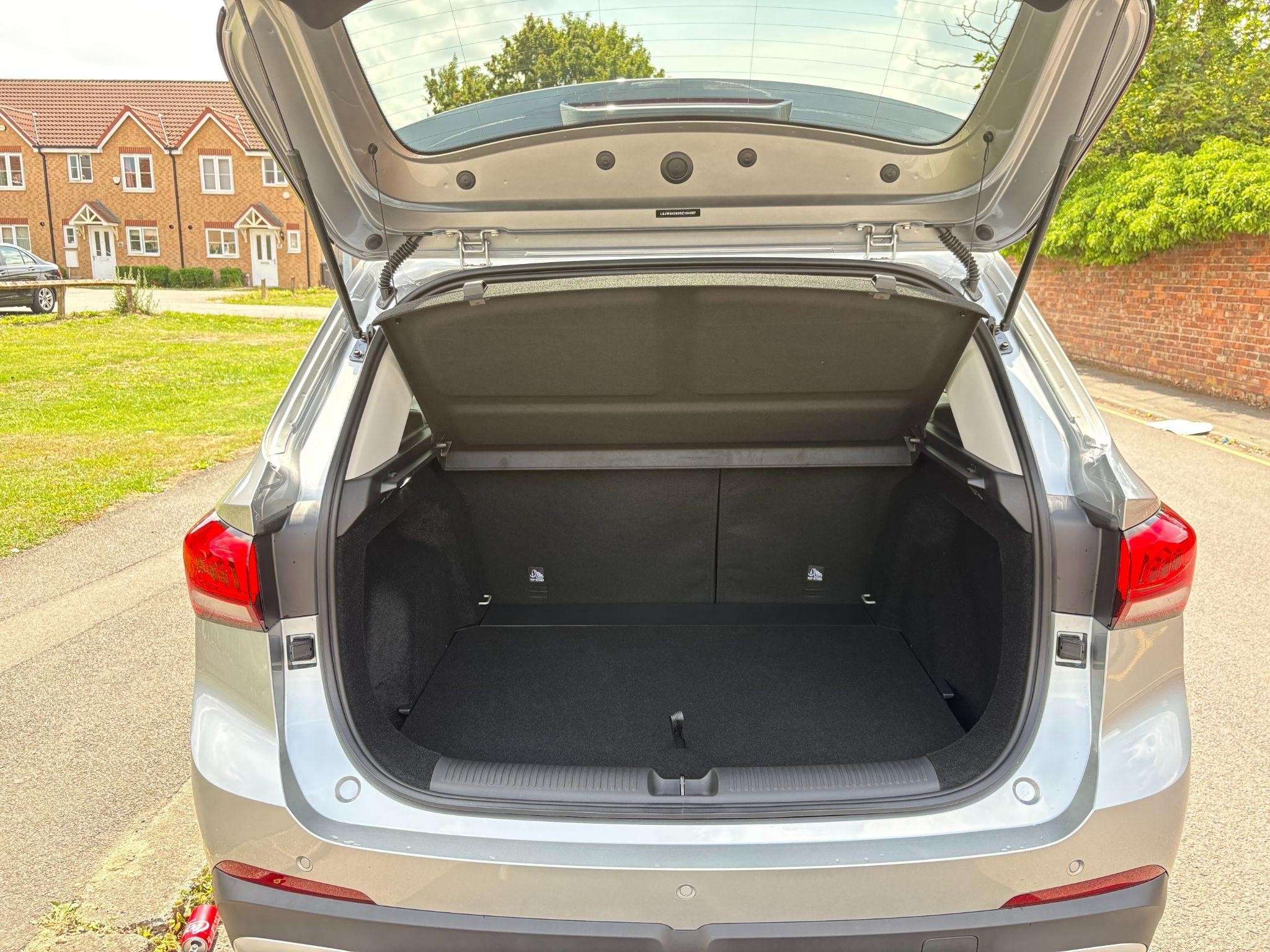 MG ZS Hybrid+ Image 20