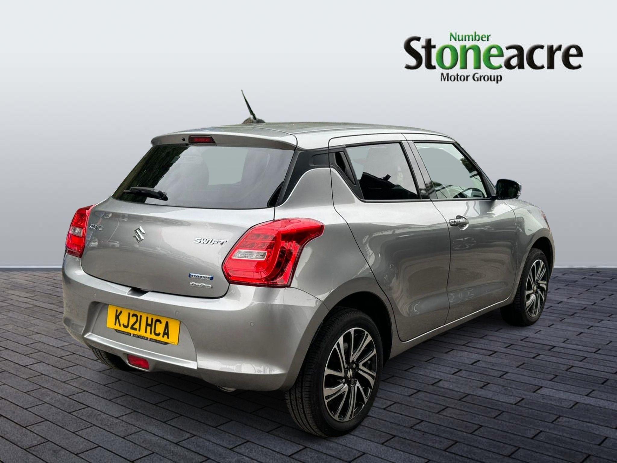 Suzuki Swift Image 8