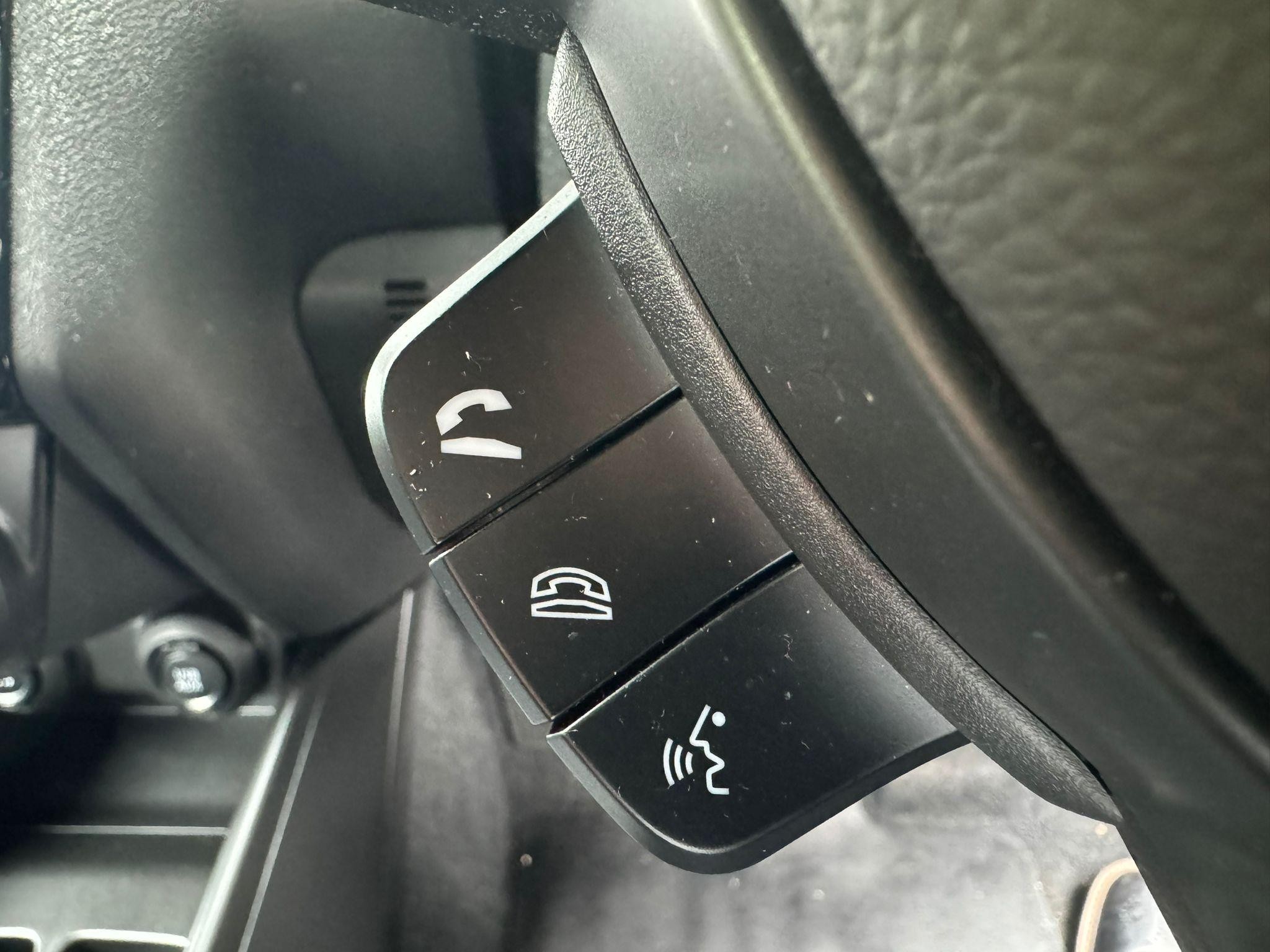 Suzuki Swift Image 21