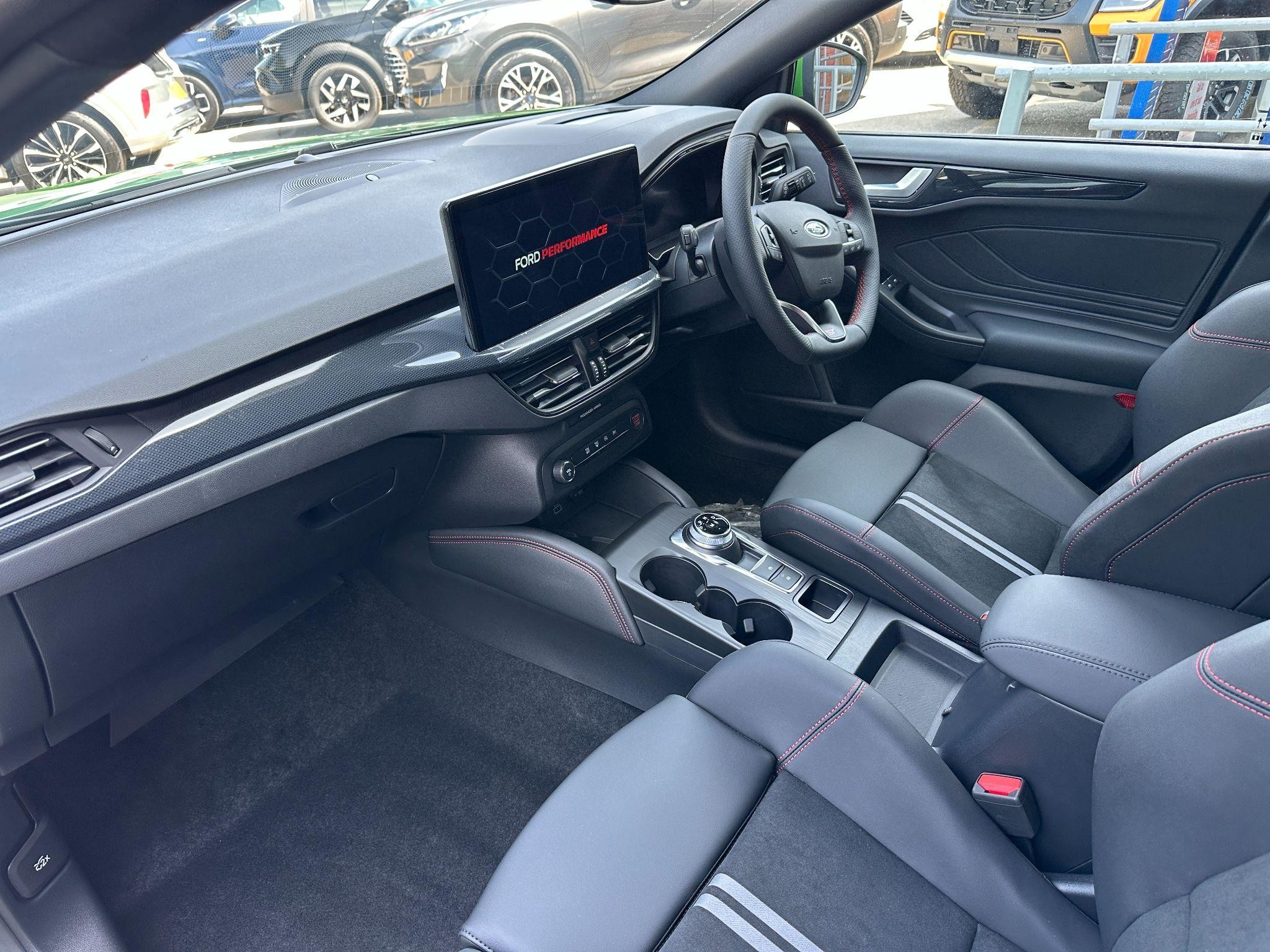 Ford Focus Image 29