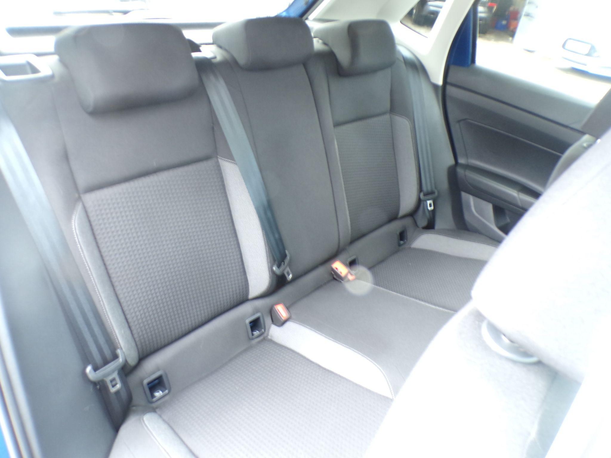 Volkswagen Polo Image 14