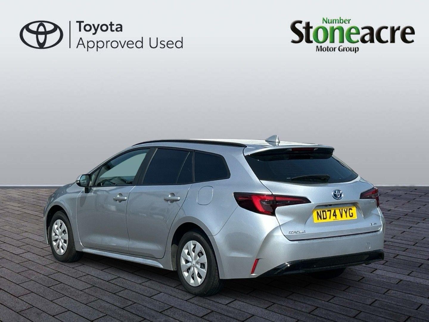 Toyota Corolla Commercial Image 7