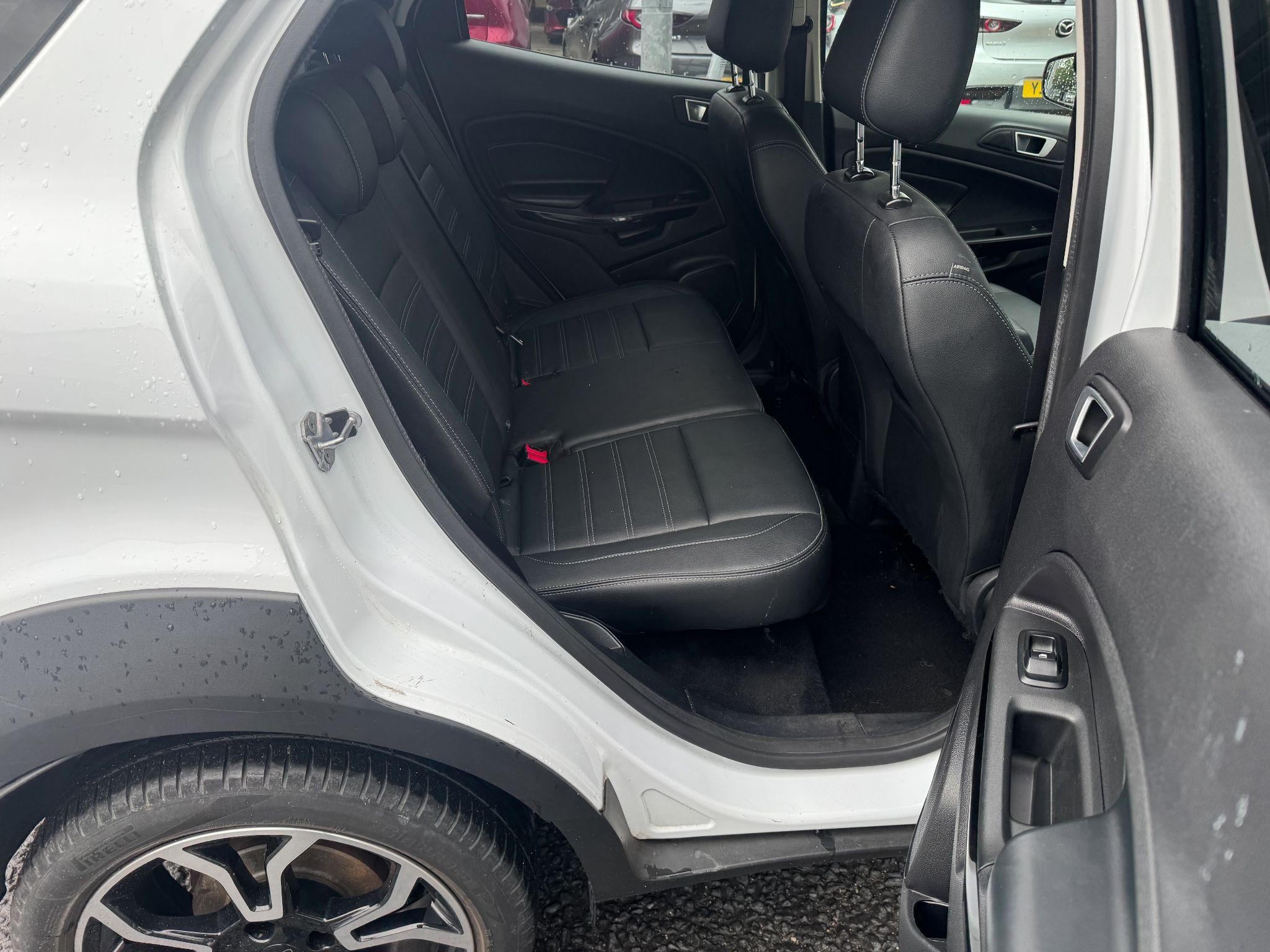 Ford EcoSport Image 12