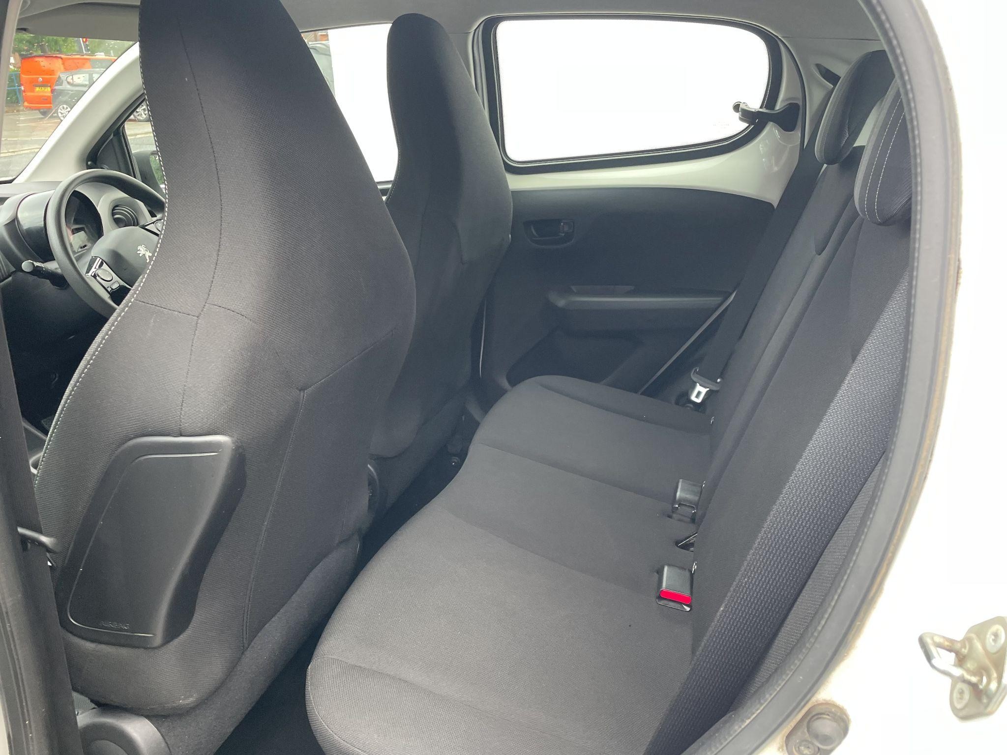 Peugeot 108 Image 13