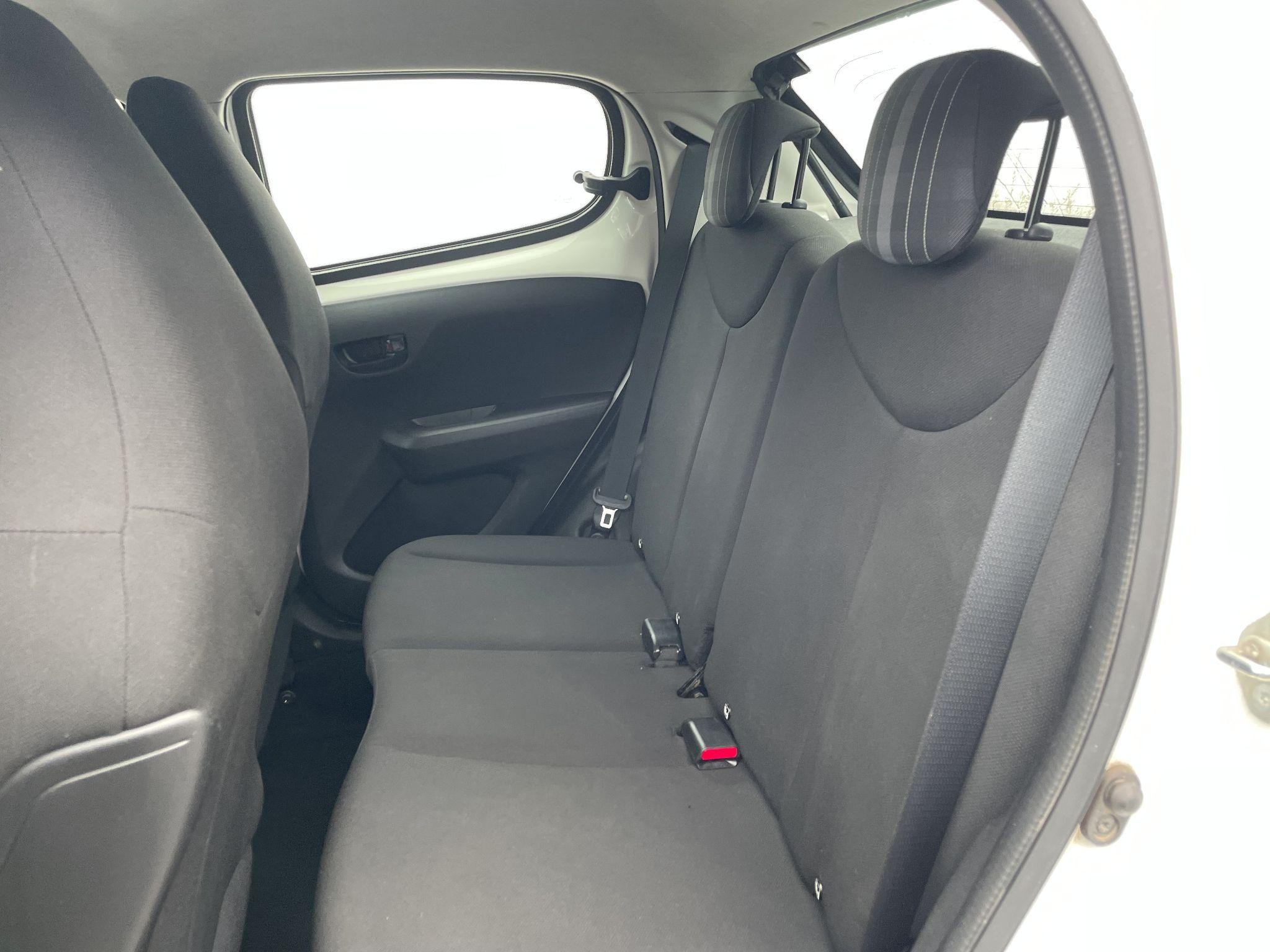 Peugeot 108 Image 14