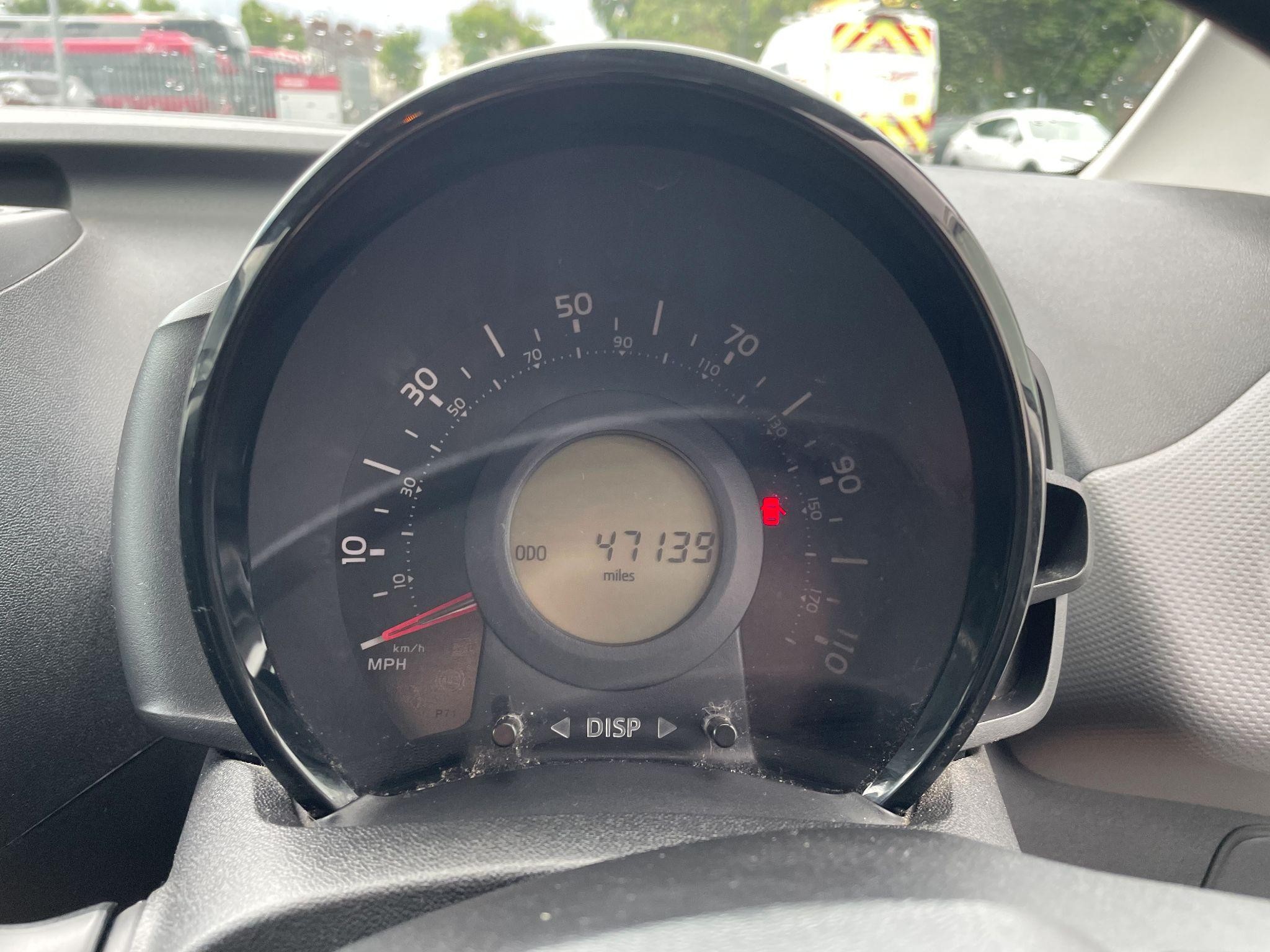 Peugeot 108 Image 17