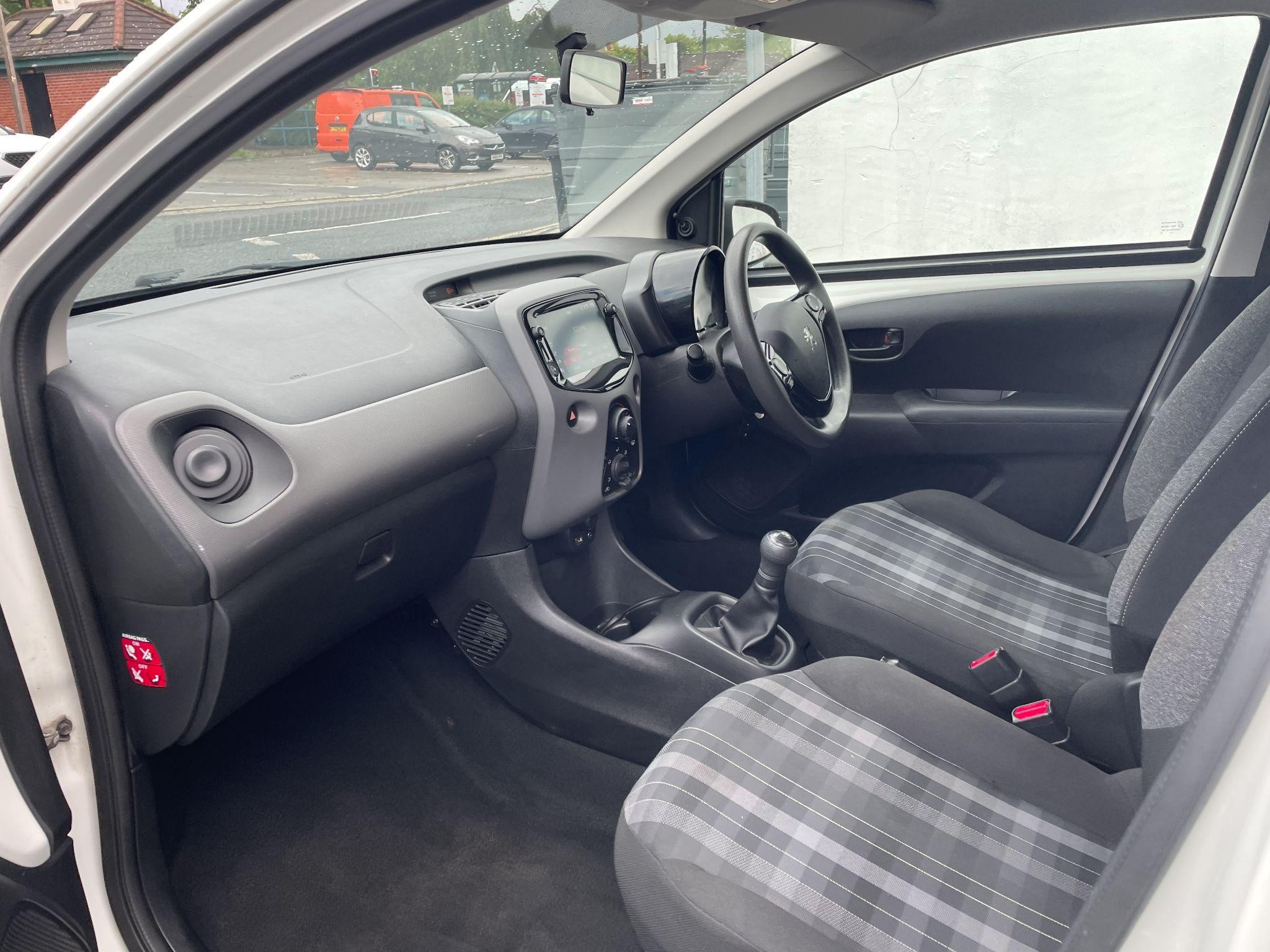 Peugeot 108 Image 19